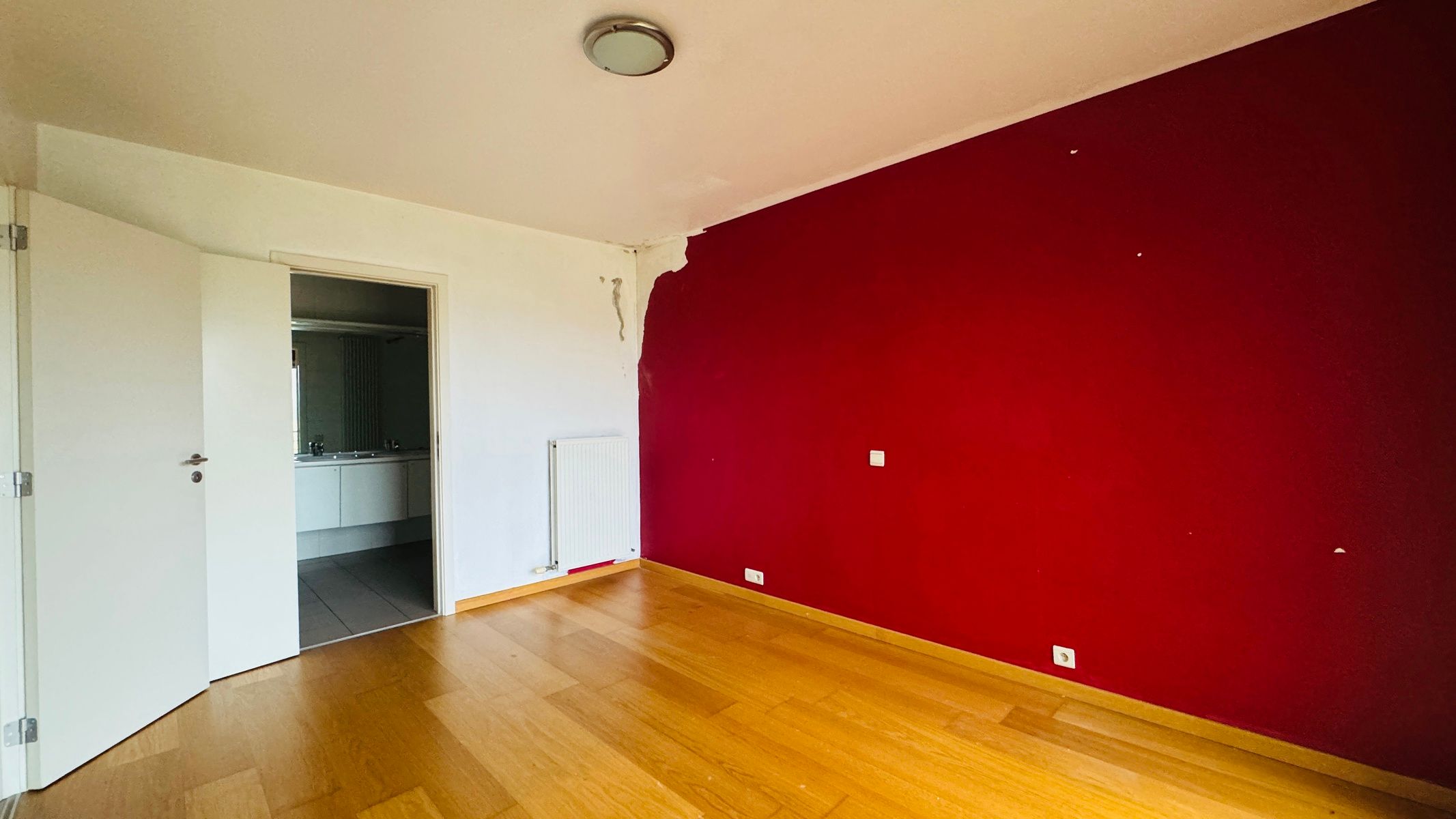 Zeer aangenaam en centraal gelegen 3 slaapkamer appartement  foto 21