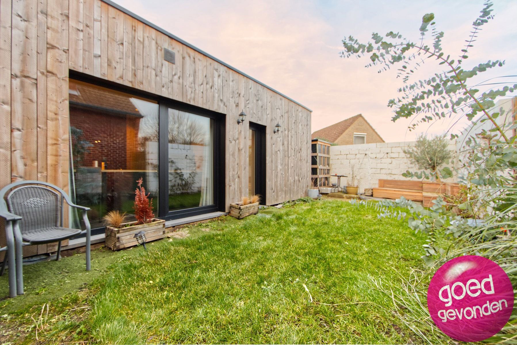 HOB - GERENOVEERD - 3 SLK - 2 BDK - TUIN - TERRAS - PARKING foto 13