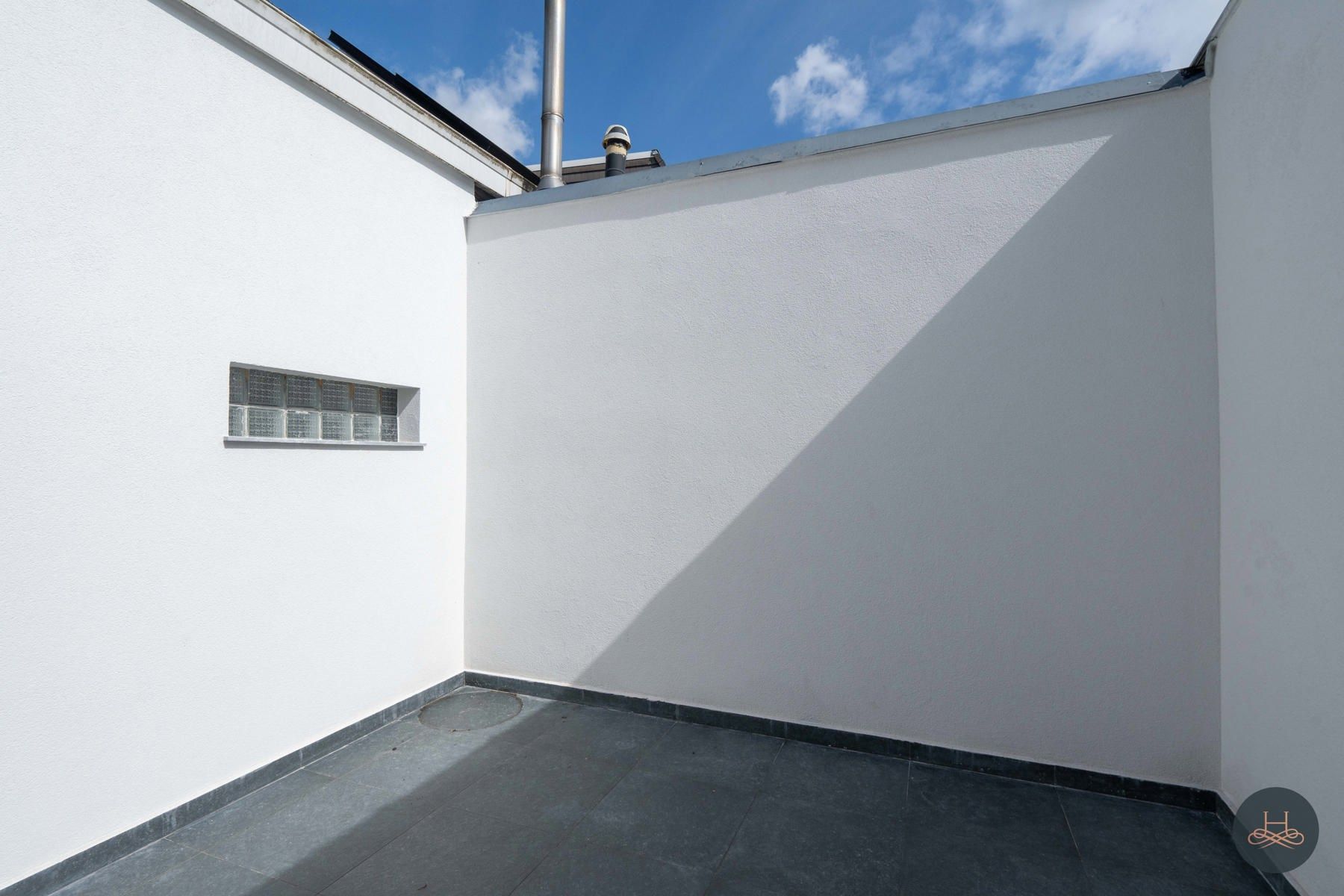 Prachtig gerenoveerde en rustig gelegen tweegevel woning foto 24