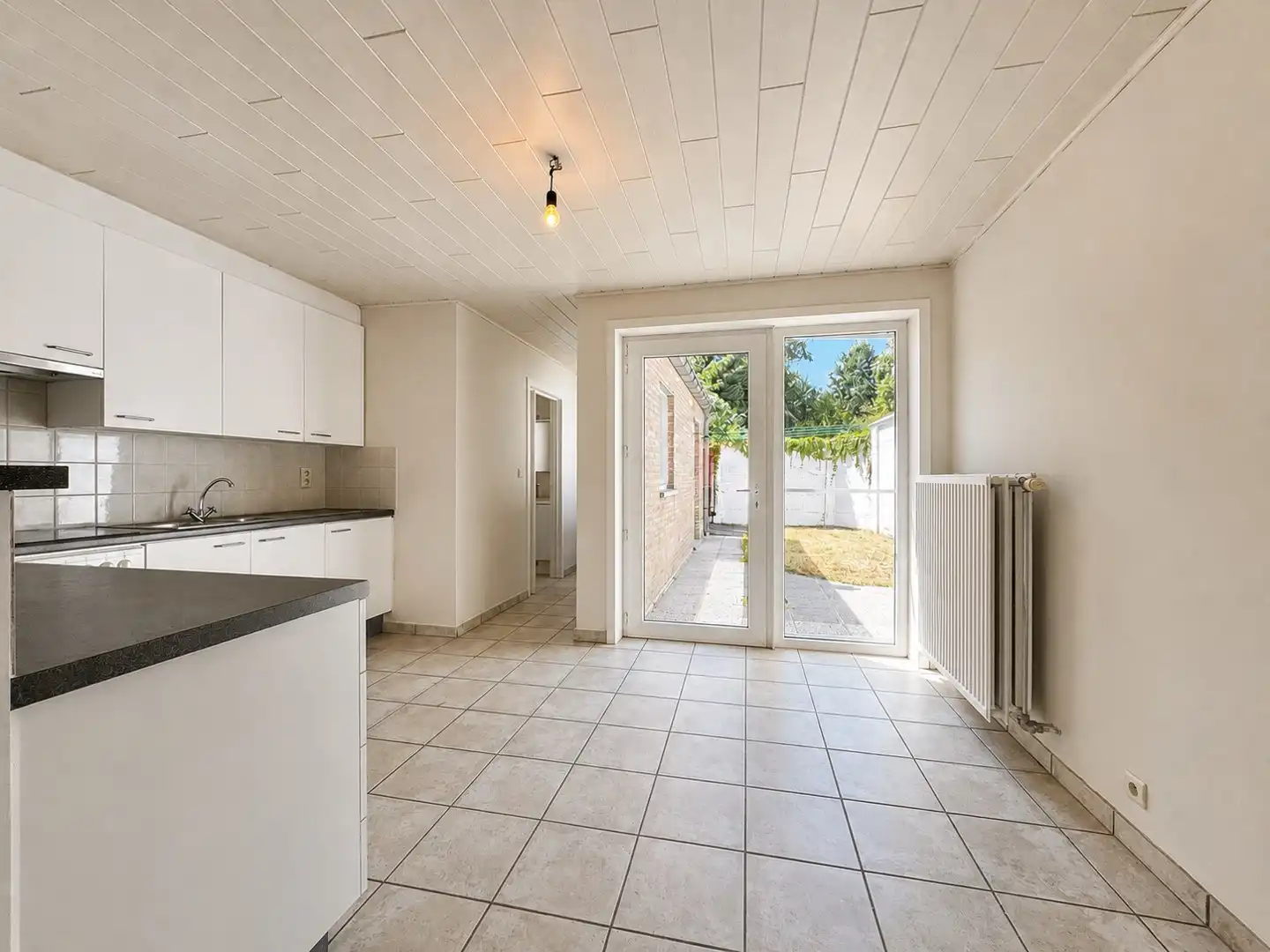 Rijwoning met 3 slaapkamers en tuintje vlakbij centrum Zomergem foto 8