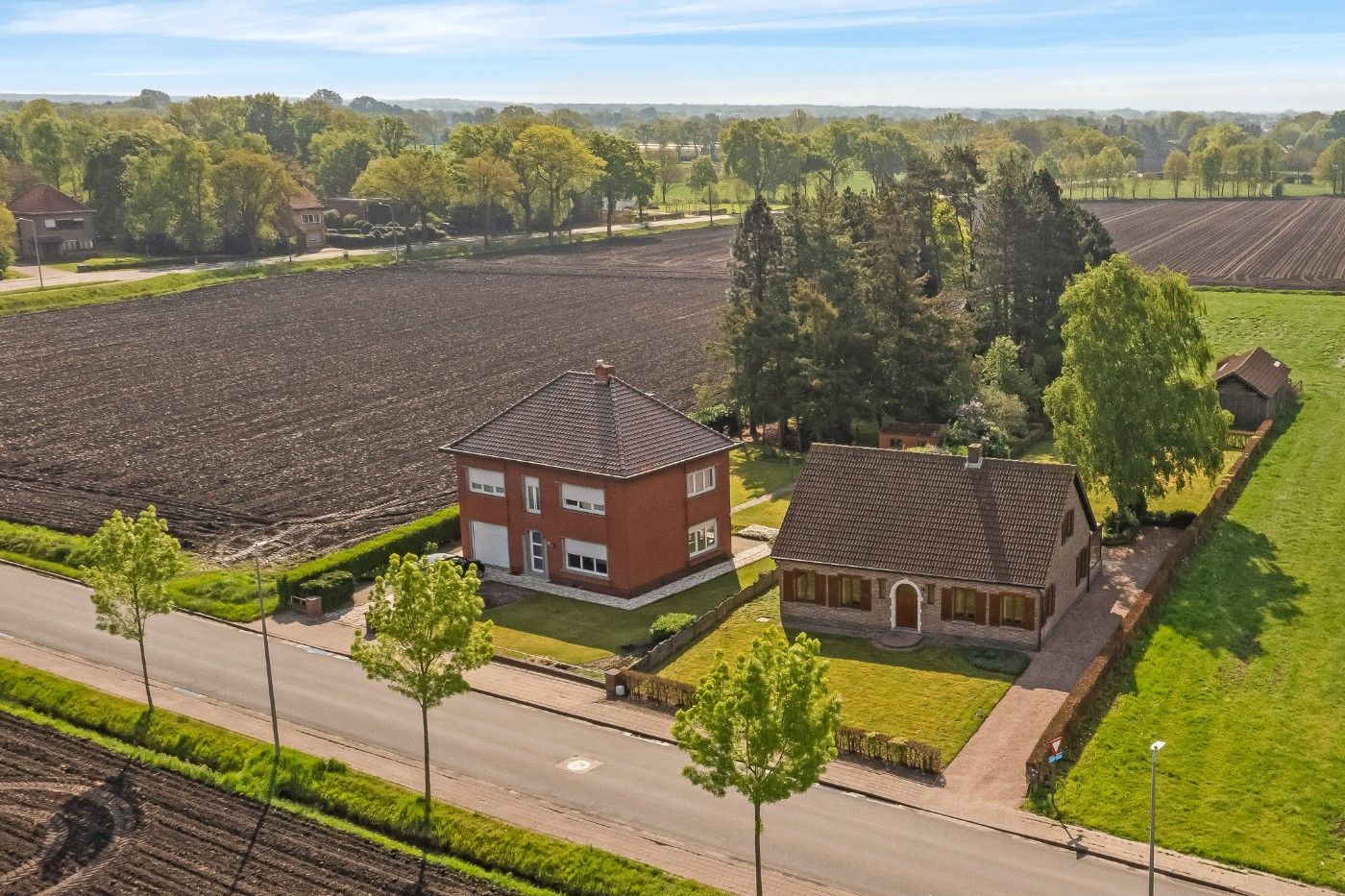 Landelijke, vrijstaande woning met 3 slpk., garage, schuur en zuid-tuin foto 41