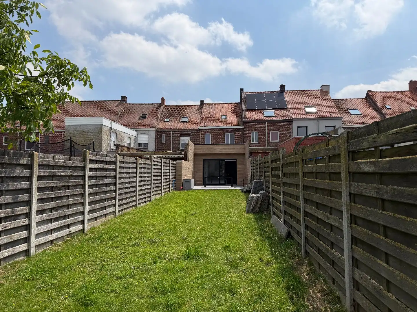 Gerenoveerde rijwoning met 2 slaapkamers! foto 23
