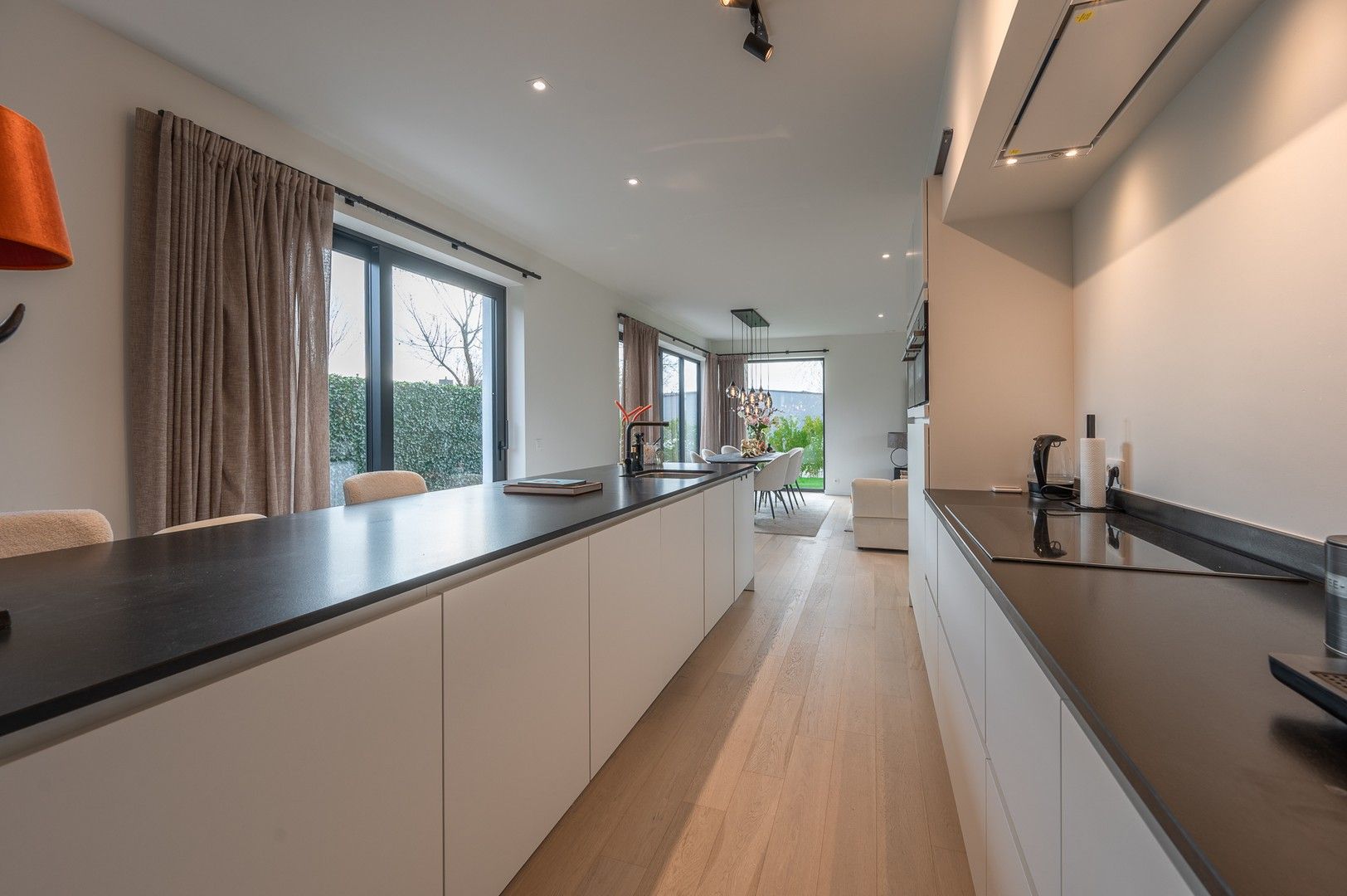 Alleenstaande moderne villa gelegen in een rustige residentiële omgeving te Knokke foto 7