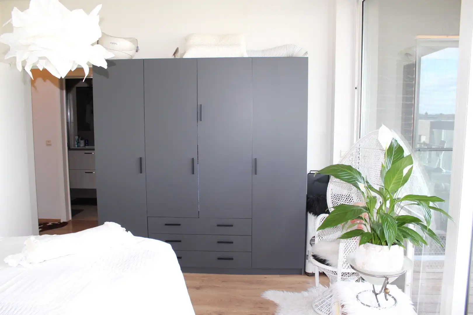 Ruim appartement met terras in het centrum van Lommel. foto 18