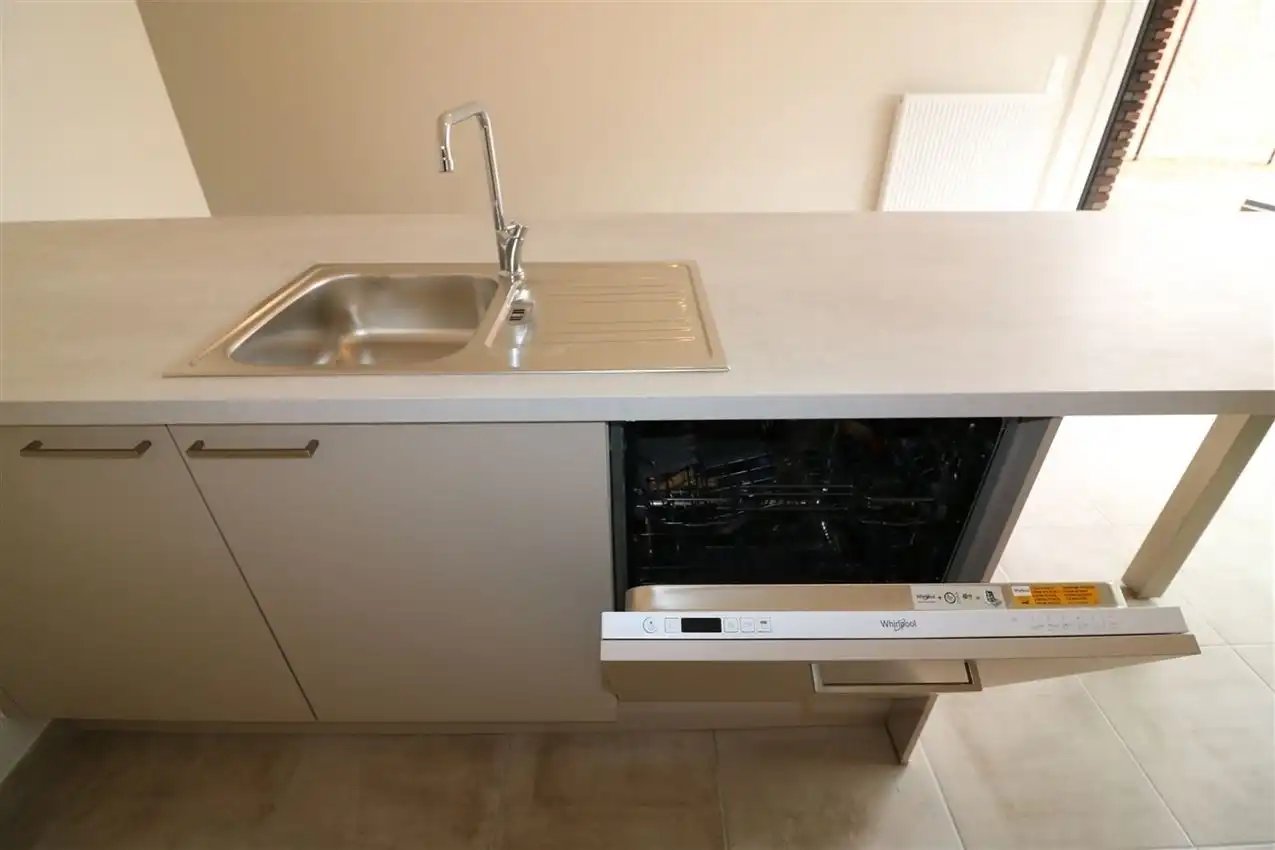 Gelijkvloers appartement, 2 slpk., autostaanplaats foto 7