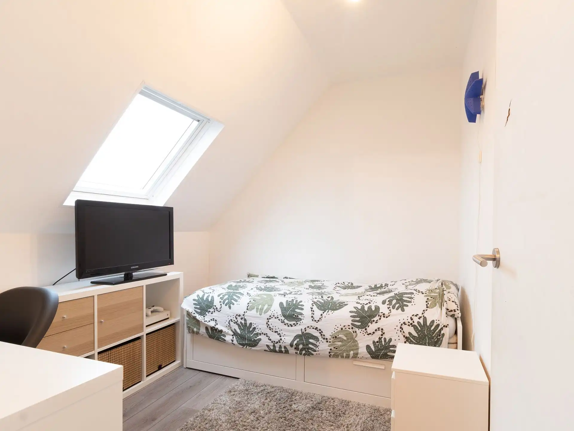 Bel-etage woning met zes slaapkamers en tuin foto 12