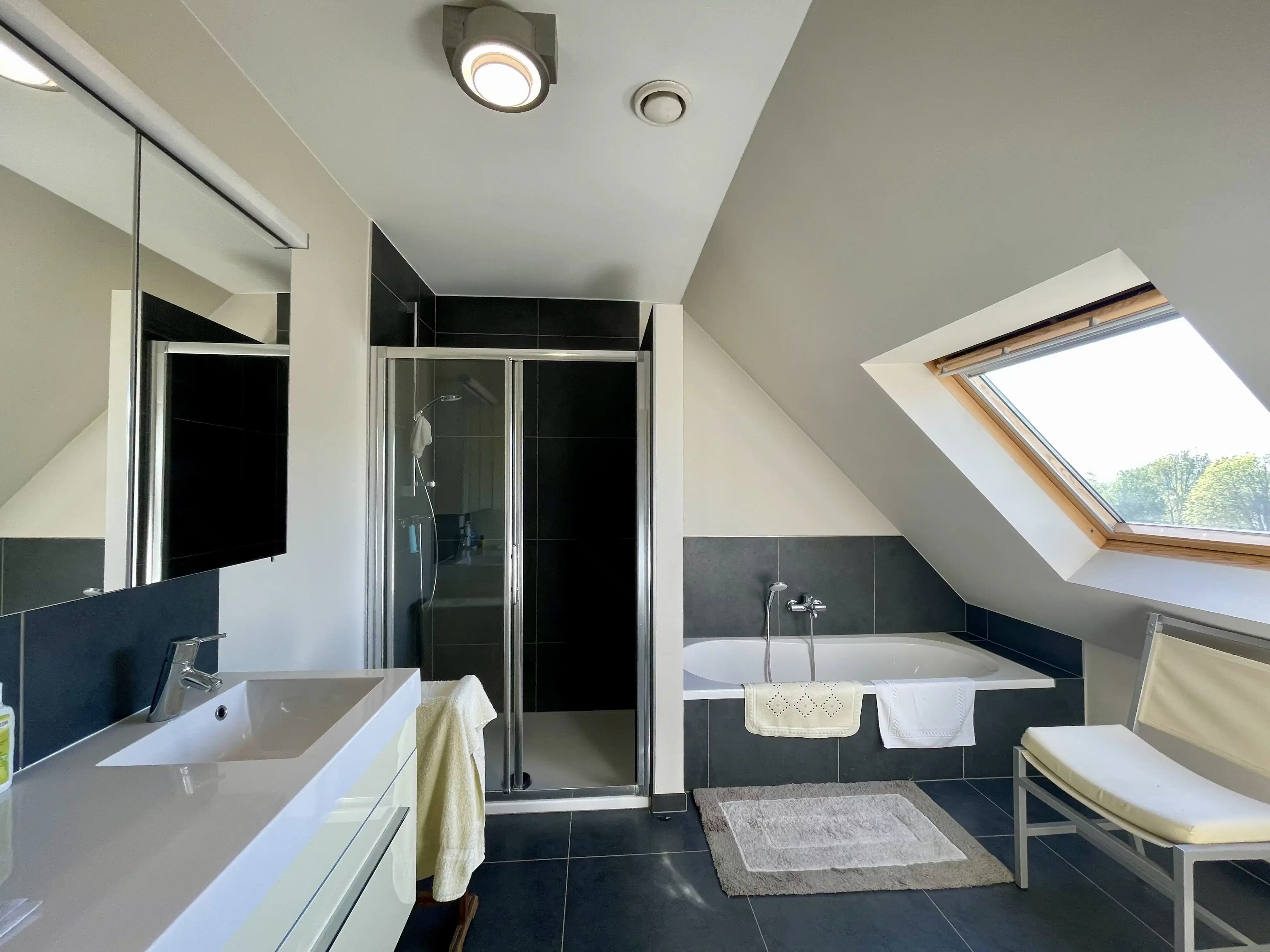 Luxueus duplex appartement met 2 slaapkamers en terras foto 15