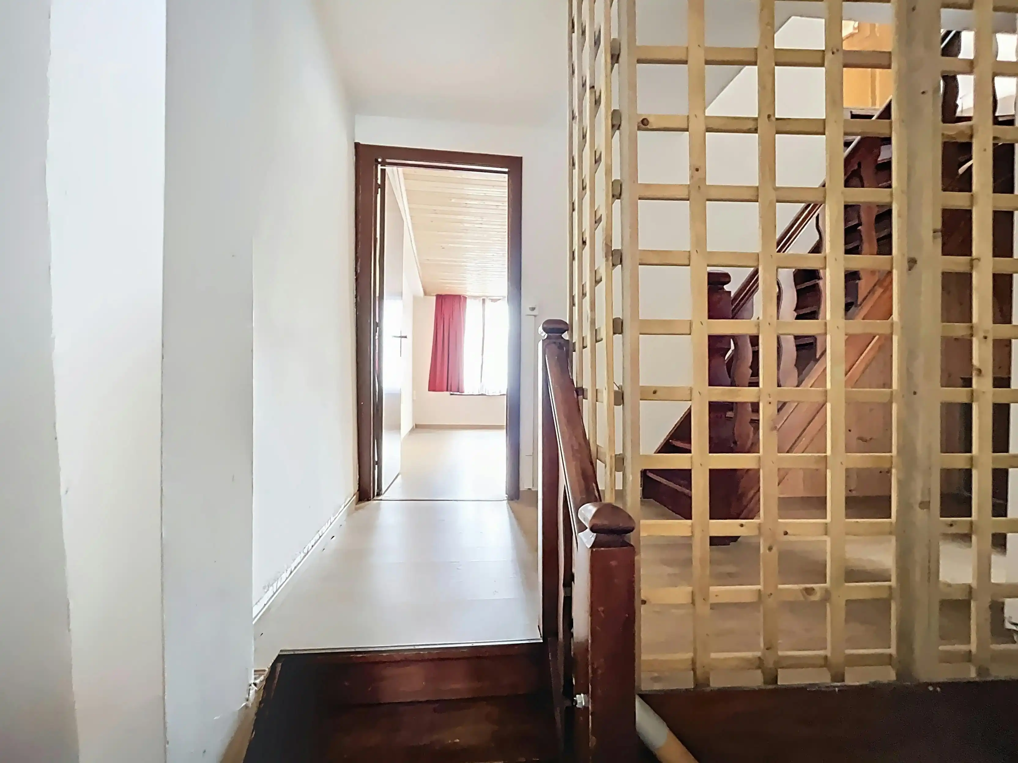 Handelshuis te koop op de Markt van Eeklo foto 11