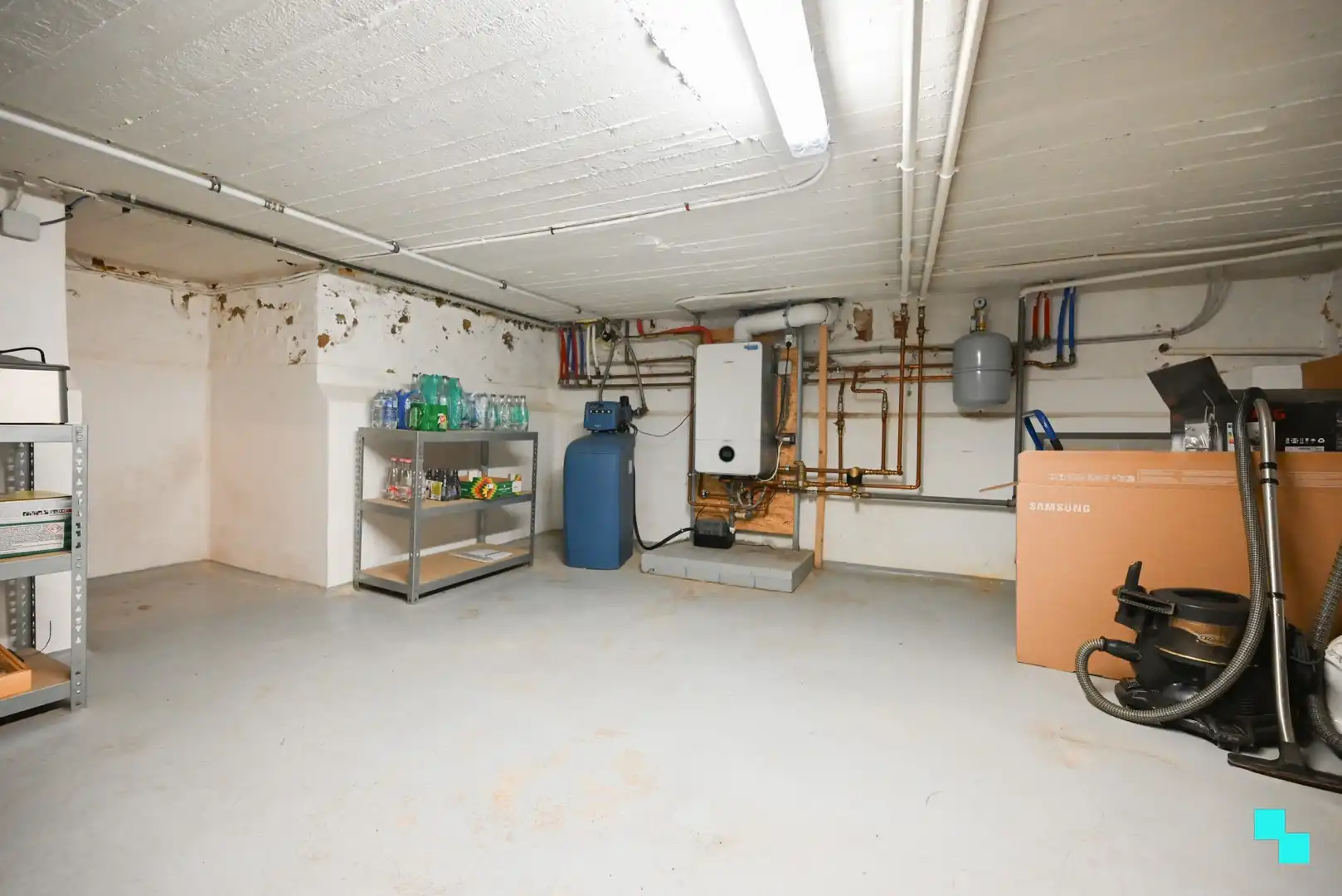 Karaktervolle woning met handelsruimte nabij het centrum van Izegem foto 34