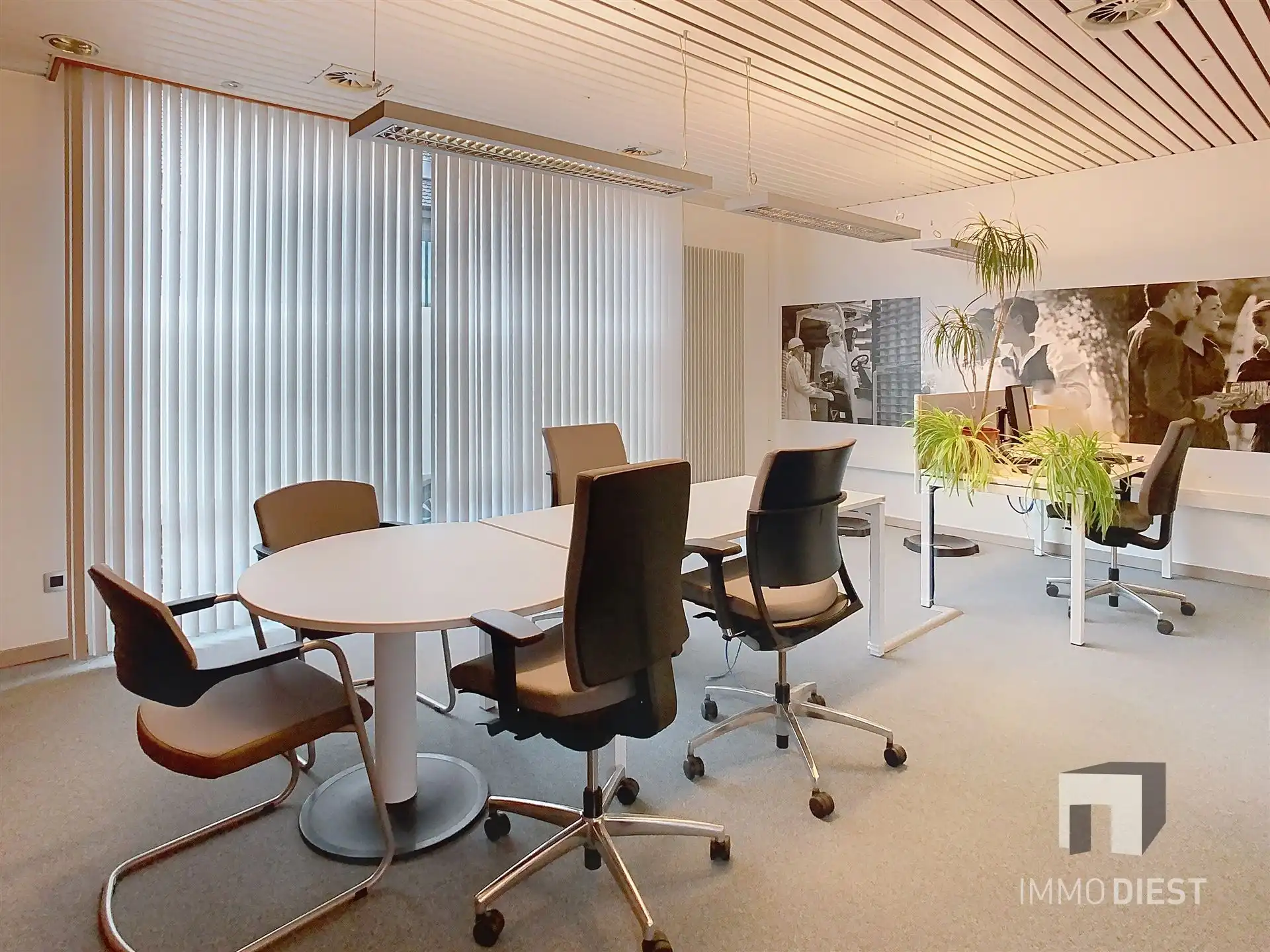 Luxueus ingerichte kantoorruimte foto 17