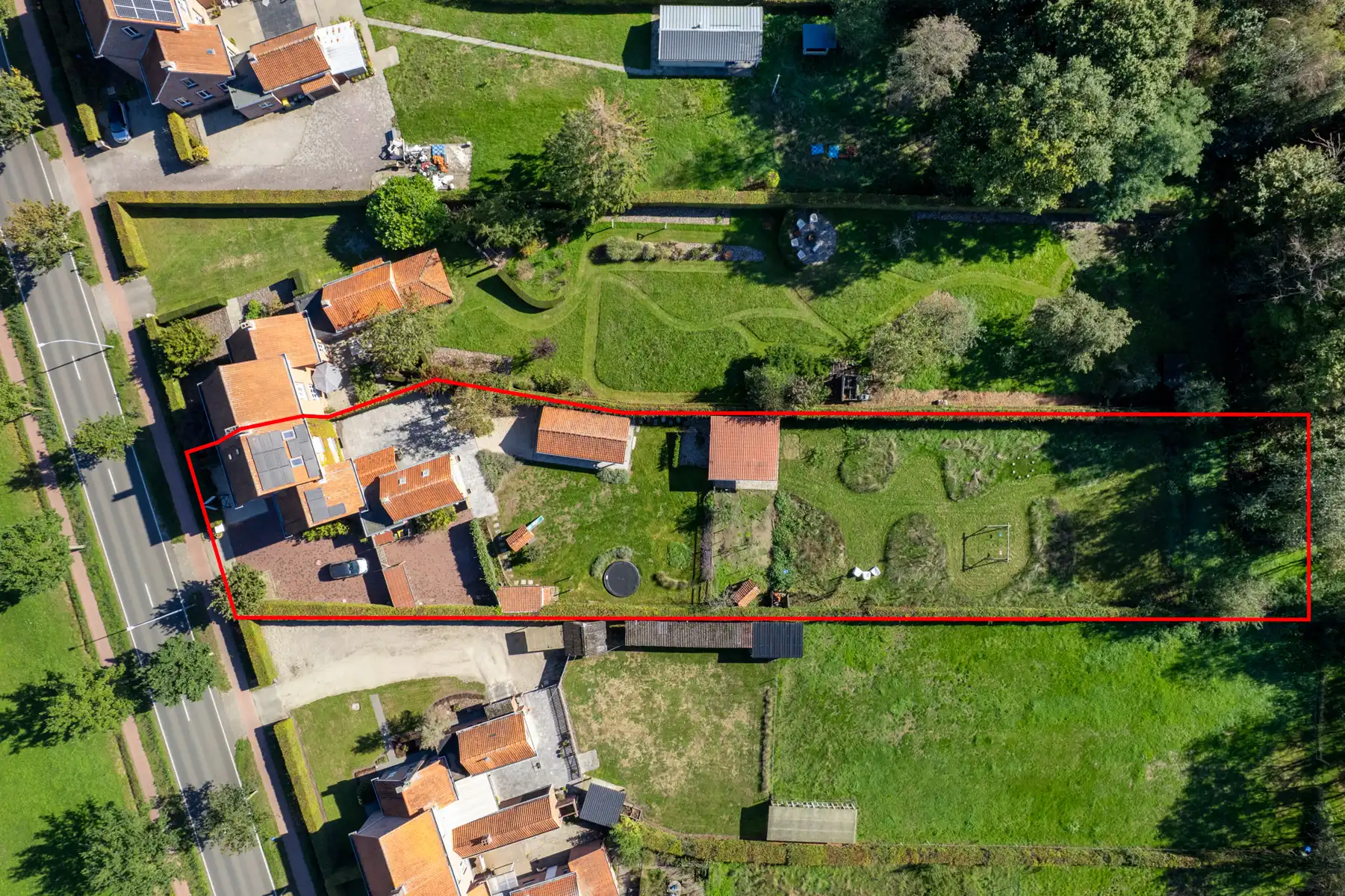 Ruime gerenoveerd erfgoedpand met 6 slk op toplocatie foto 3