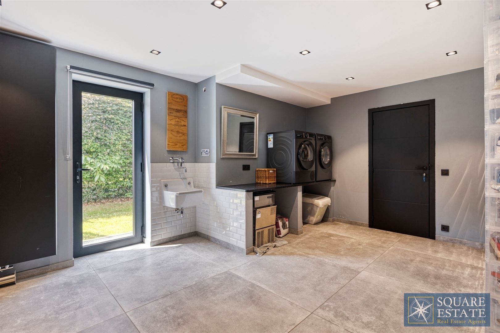 Wemmel, ruime en volledig gerenoveerde villa met 4 slaapkamers. foto 9