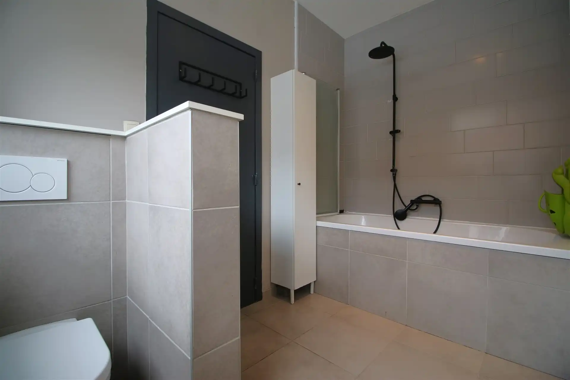 Vernieuwde gezellige woning in centrum Ruisbroek foto 8