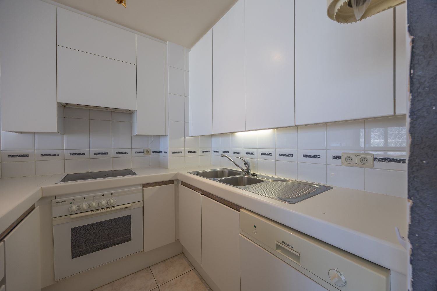 Uniek appartement met frontaal zicht op het casinoplein (met zeezicht!) foto 11