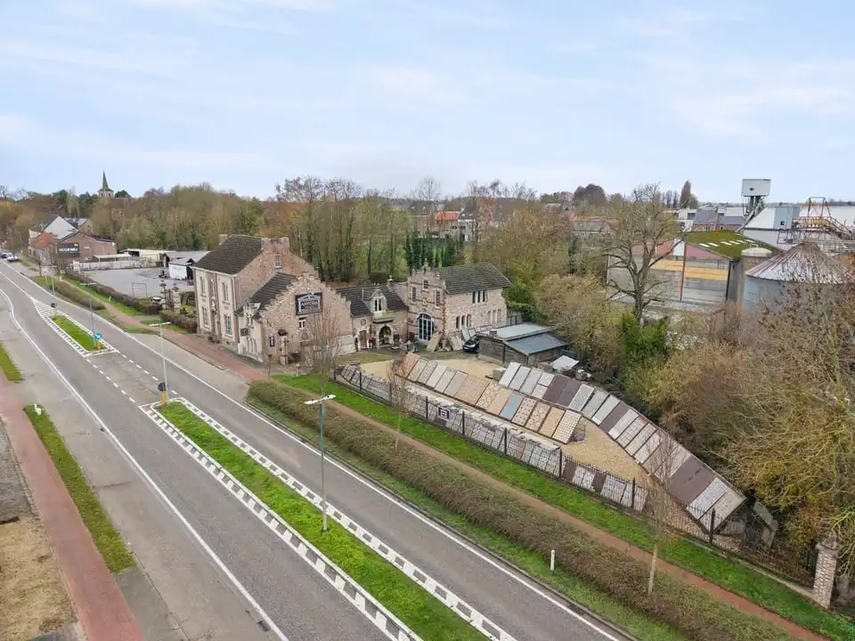 AUTHENTIEKE EIGENDOM MET KARAKTER, TUIN EN COMMERCIËLE MOGELIJKHEDEN foto 7