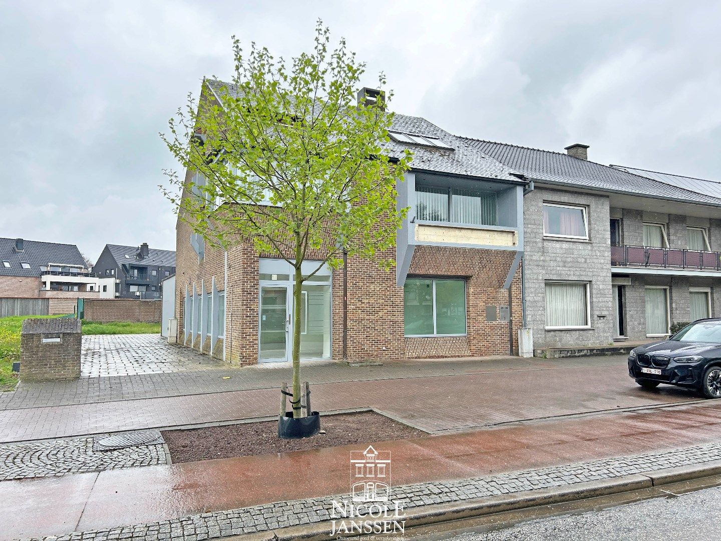 Zeer ruim en veelzijdig handelspand pal in het centrum van Meeuwen foto 2