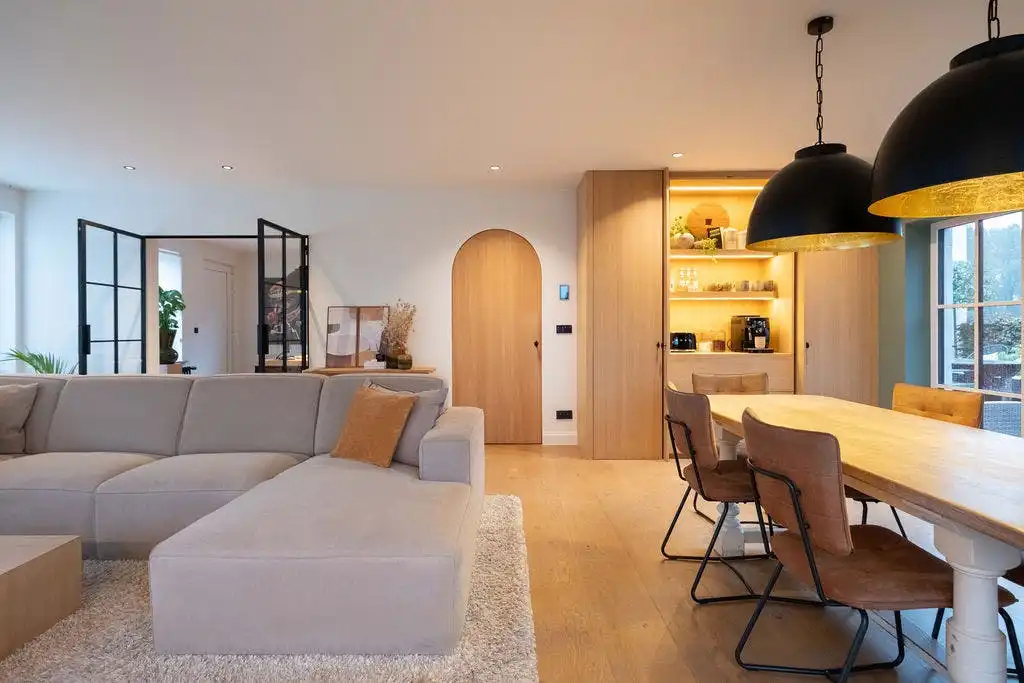 Gerenoveerd huis met loods te Oedelem / Sijsele foto 5