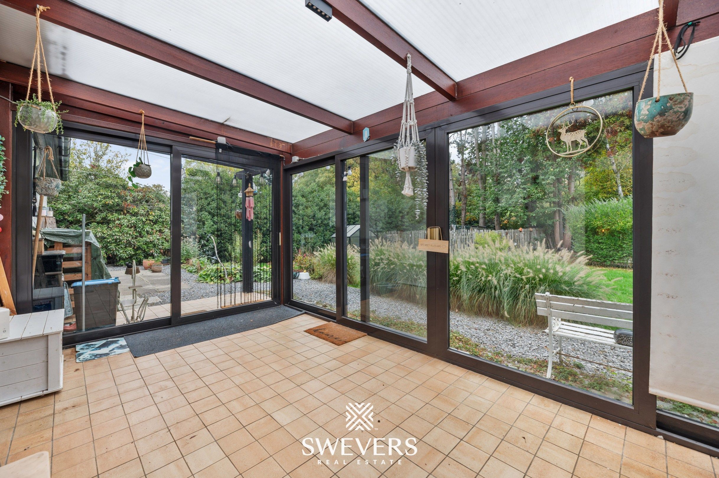 Gerenoveerde gelijkvloerse bungalow op prachtig perceel in het groen (11a 17ca) foto 9