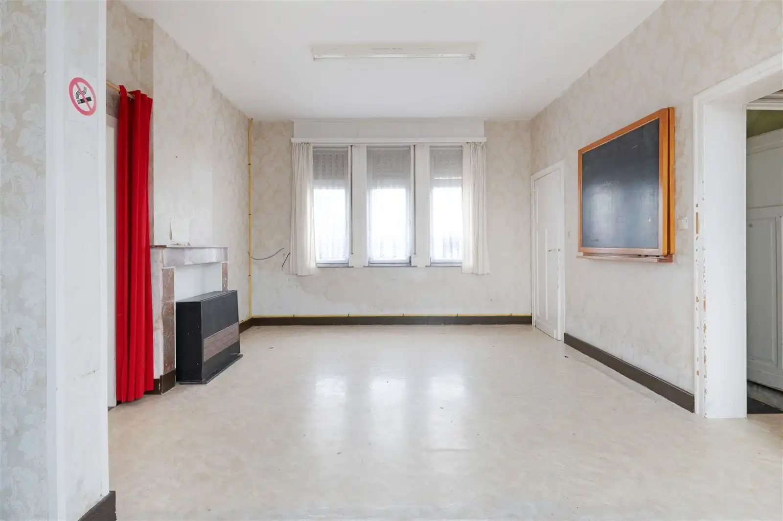 Charmante te renoveren woning in Zottegem foto 4