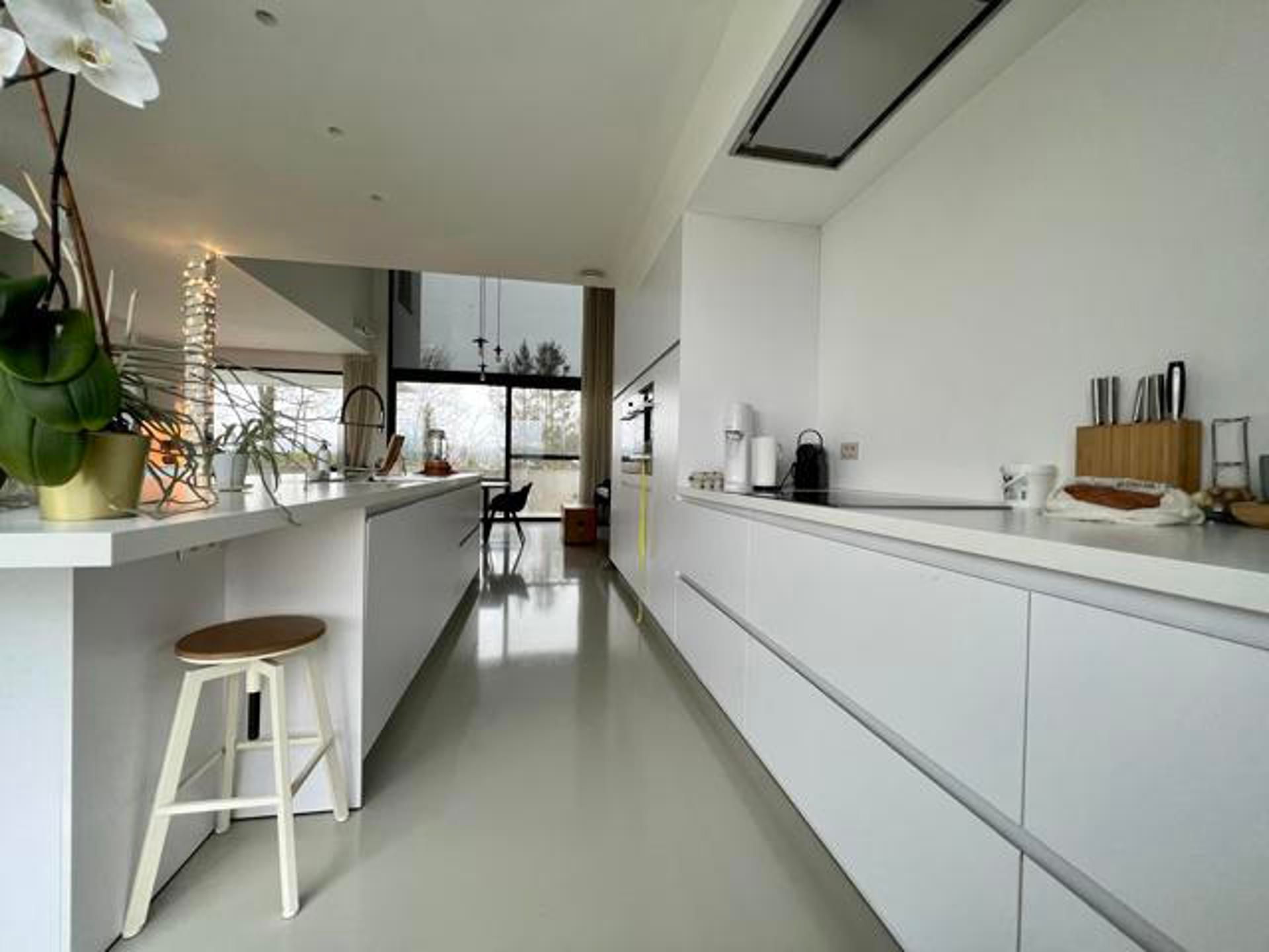 Energiezuinige villa op een perceel van 38 are foto 7