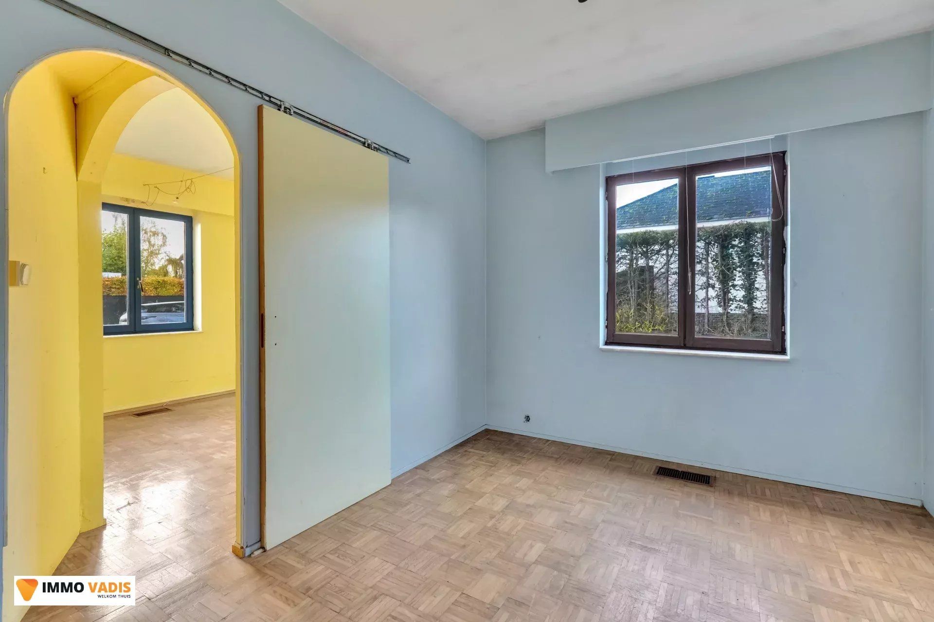 Woning met vijf slaapkamers en inpandige garage foto 9