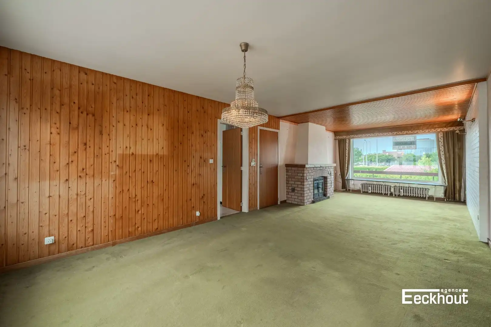 Te moderniseren woning op goede ligging met garage en tuin! foto 8