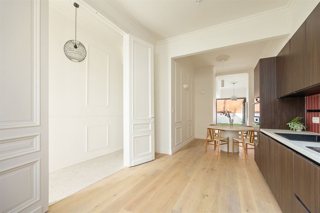 Gerenoveerd herenhuis met tuin en A label foto 6