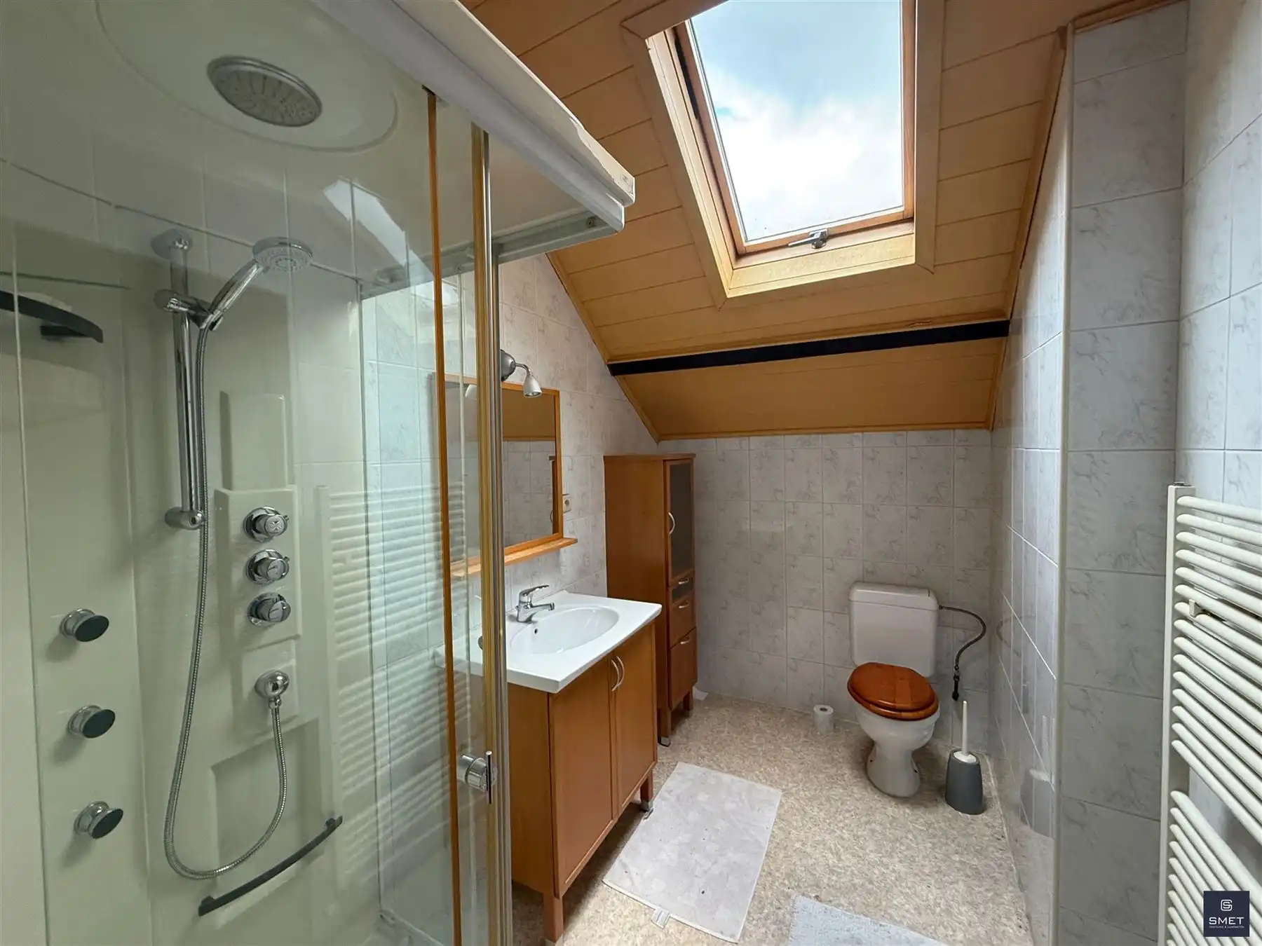 Gelijkvloerse handel-/kantoorsruimte met riant woonhuis foto 15