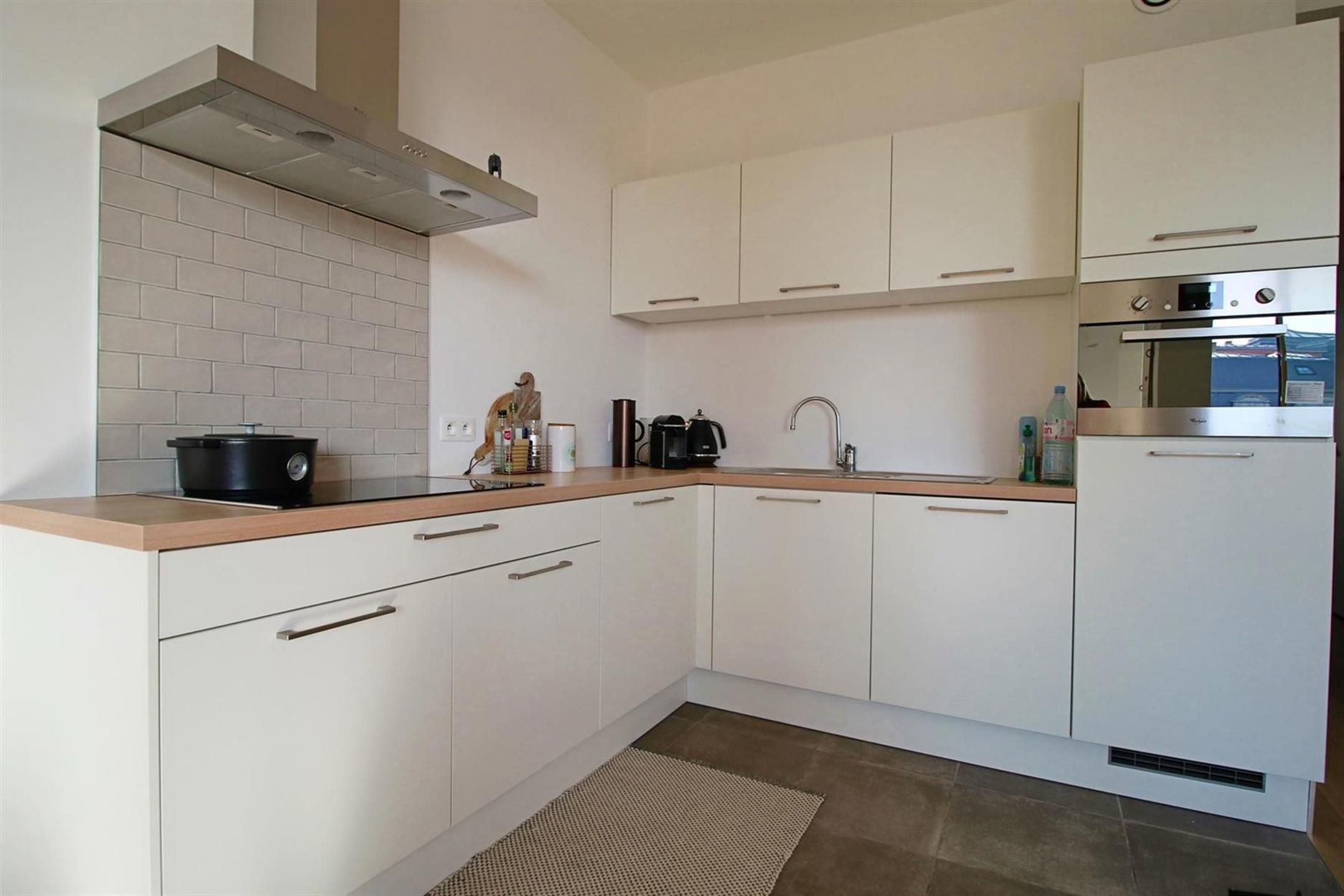 Gezellig appartement van ca. 85 m² met terras in Antwerpen foto 6