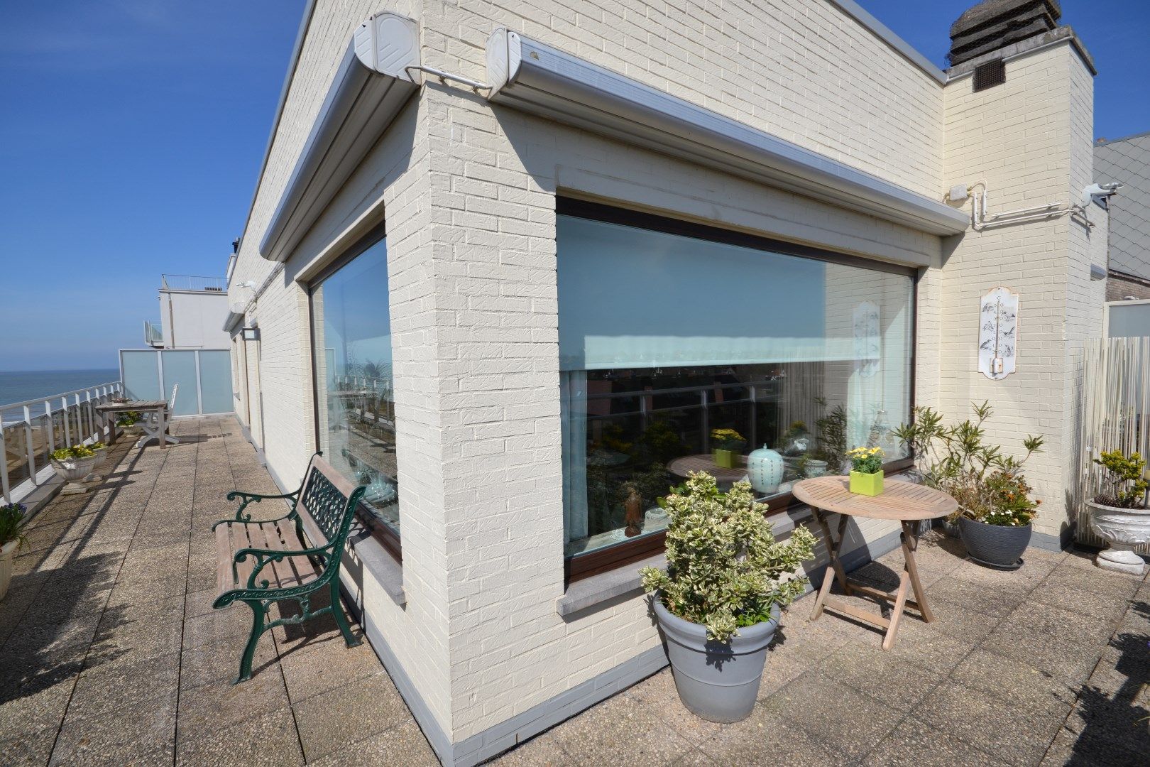 Zeer ruime penthouse met zijdelings zeezicht te Oostduinkerke! foto 2
