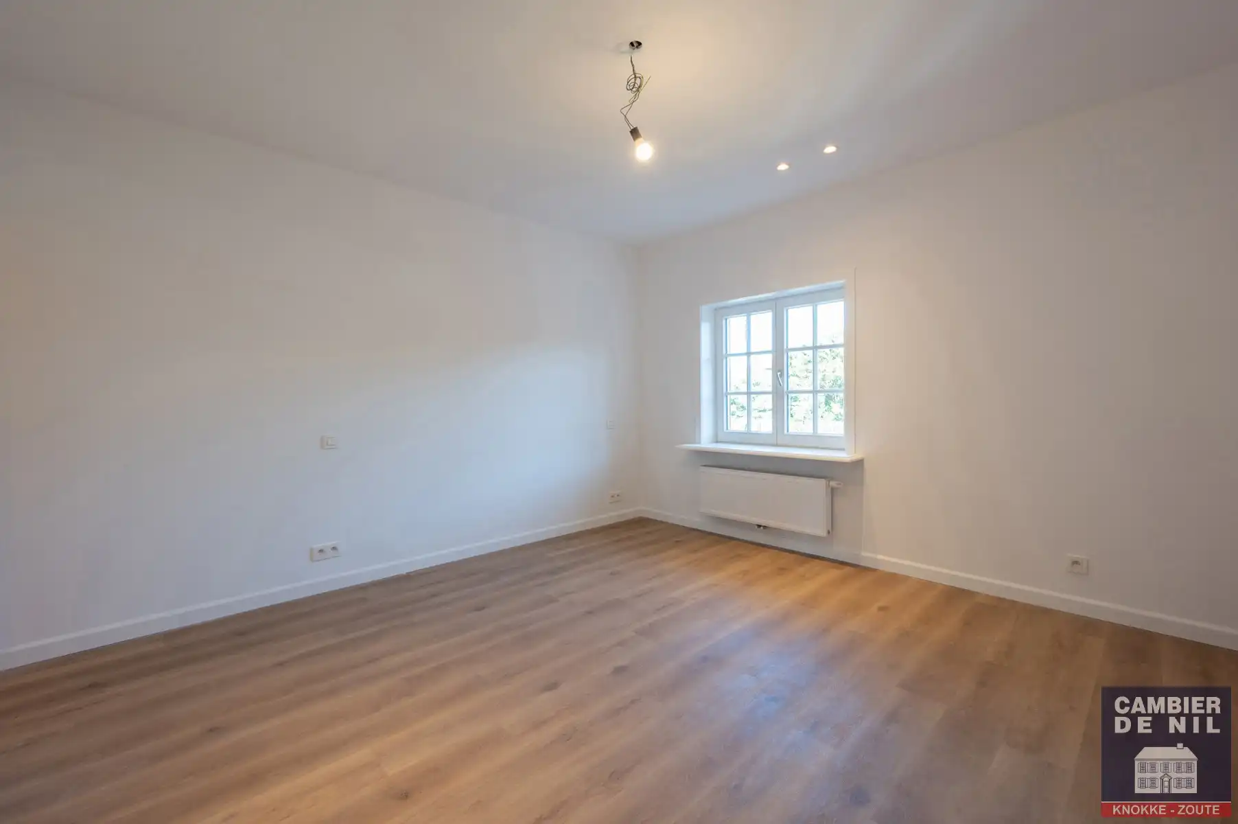 Gerenoveerde, ongemeubelde koppelvilla met zuidgerichte tuin palend aan de golf - Zoute foto 22