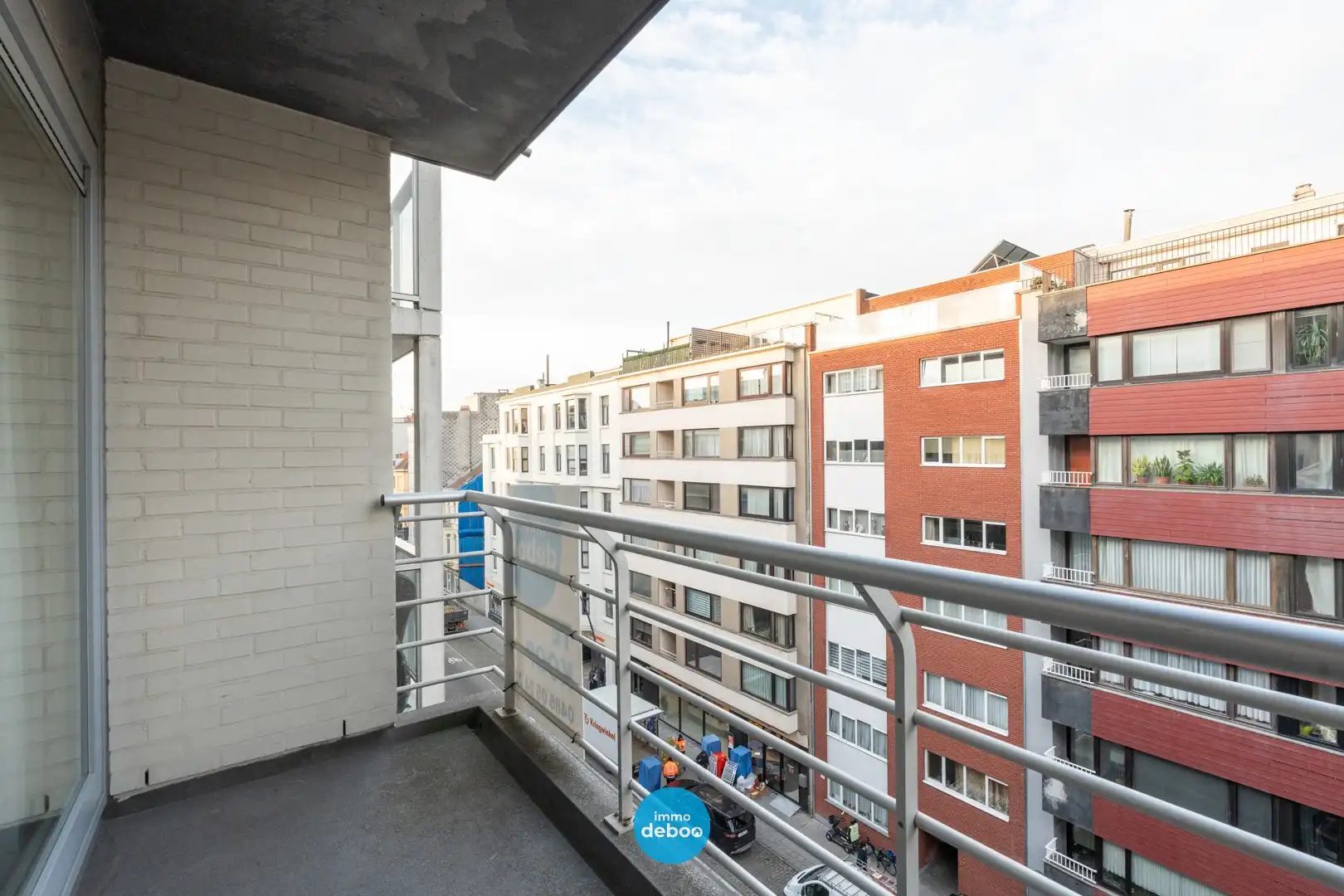 Instapklaar appartement met zonneterrassen in jonge residentie foto {{pictureIndex}}