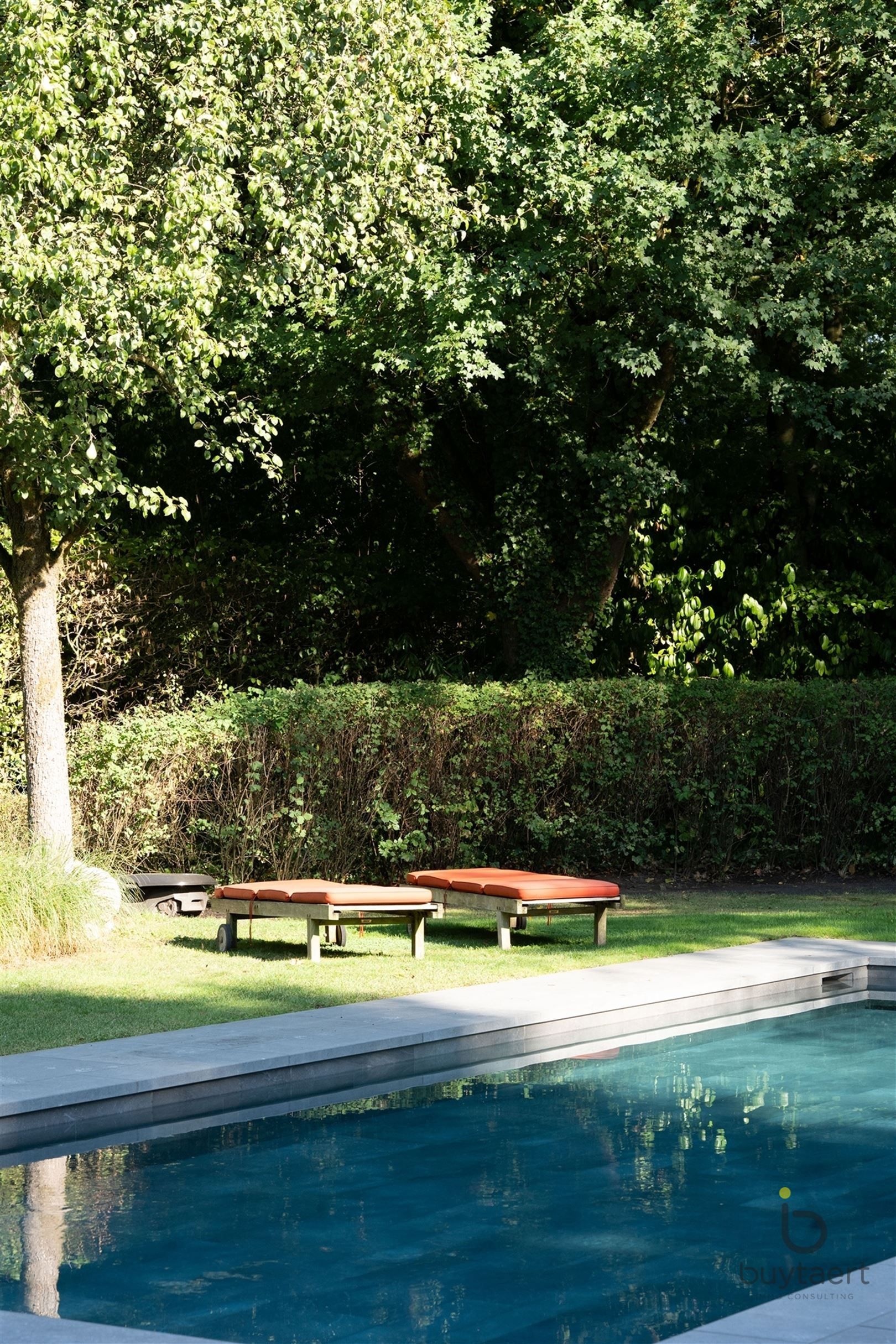 EXCLUSIEF: stijlvolle villa met een tijdloze inrichting op een toplocatie te Schilde! foto 90