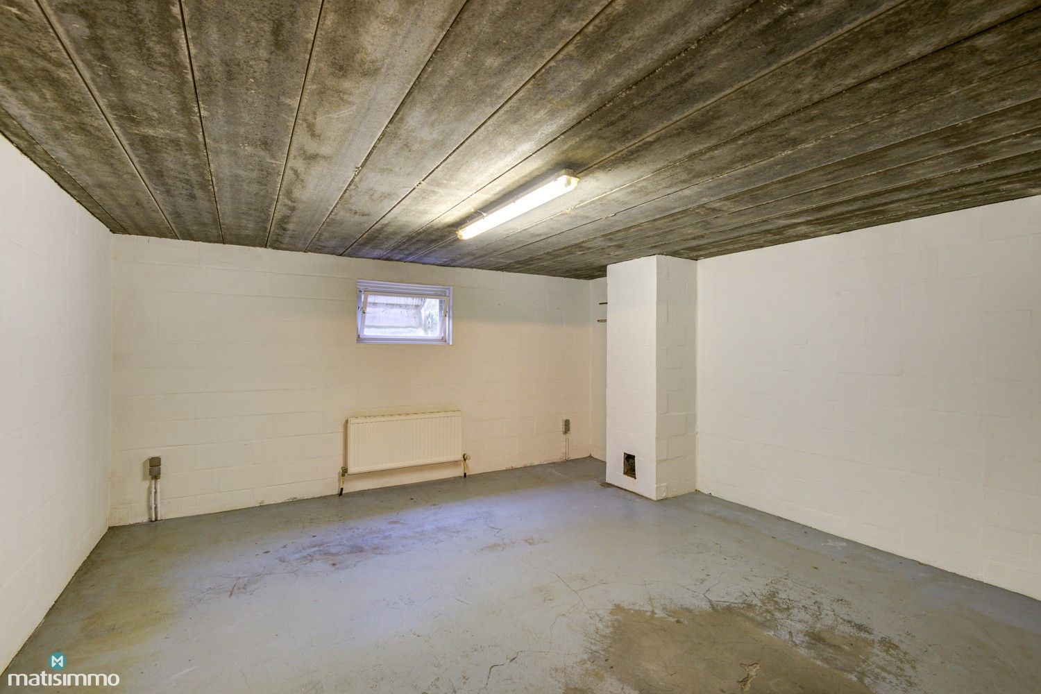 UITZONDERLIJK RUIME WONING MET 5 SLAAPKAMERS EN ONDERHOUDSVRIENDELIJKE TUIN TE MOPERTINGEN foto 32