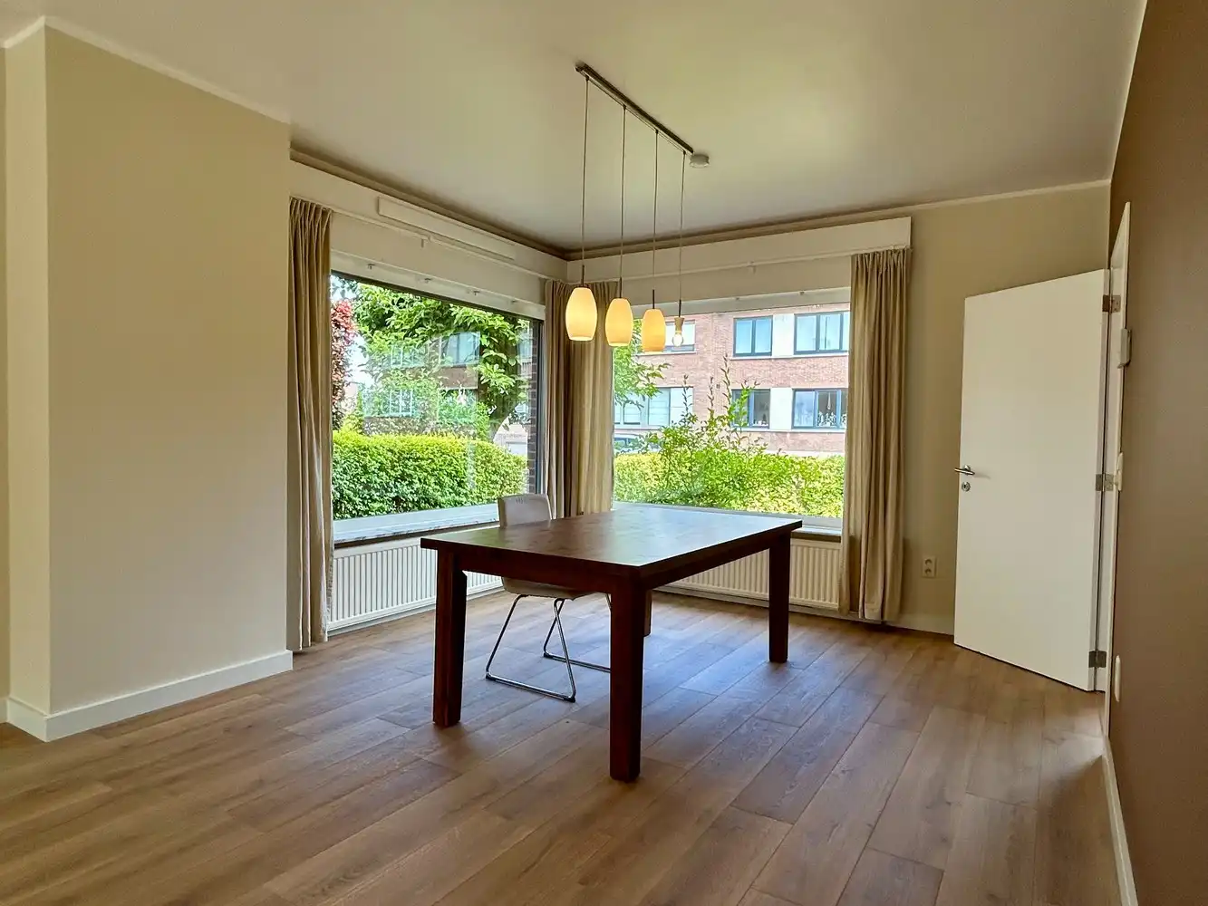 Instapklare halfopen woning op toplocatie in de gegeerde Spaanse Kroonwijk foto 5