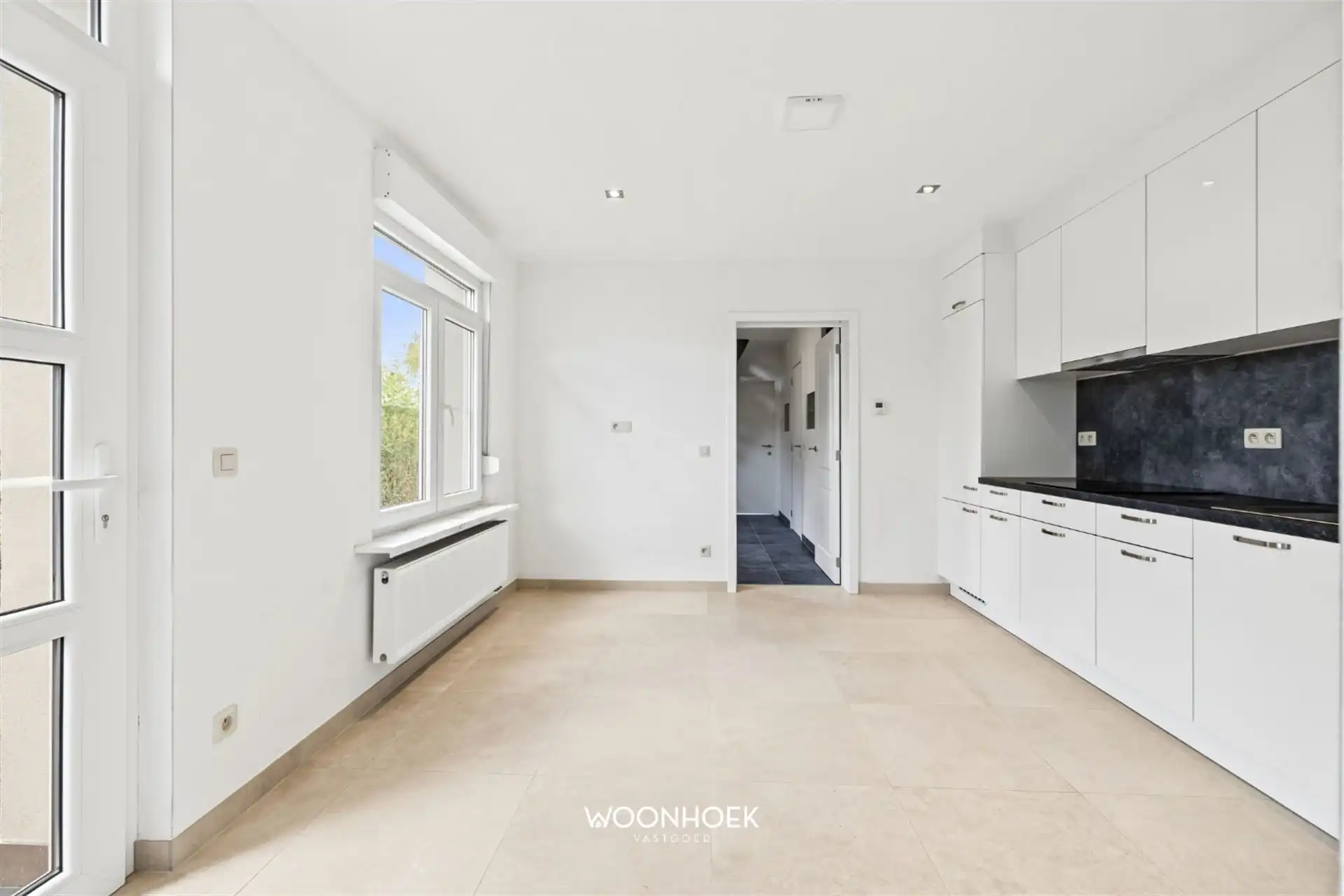 HO bebouwing met 4 slaapkamers op een perceel van 937 m² foto 6