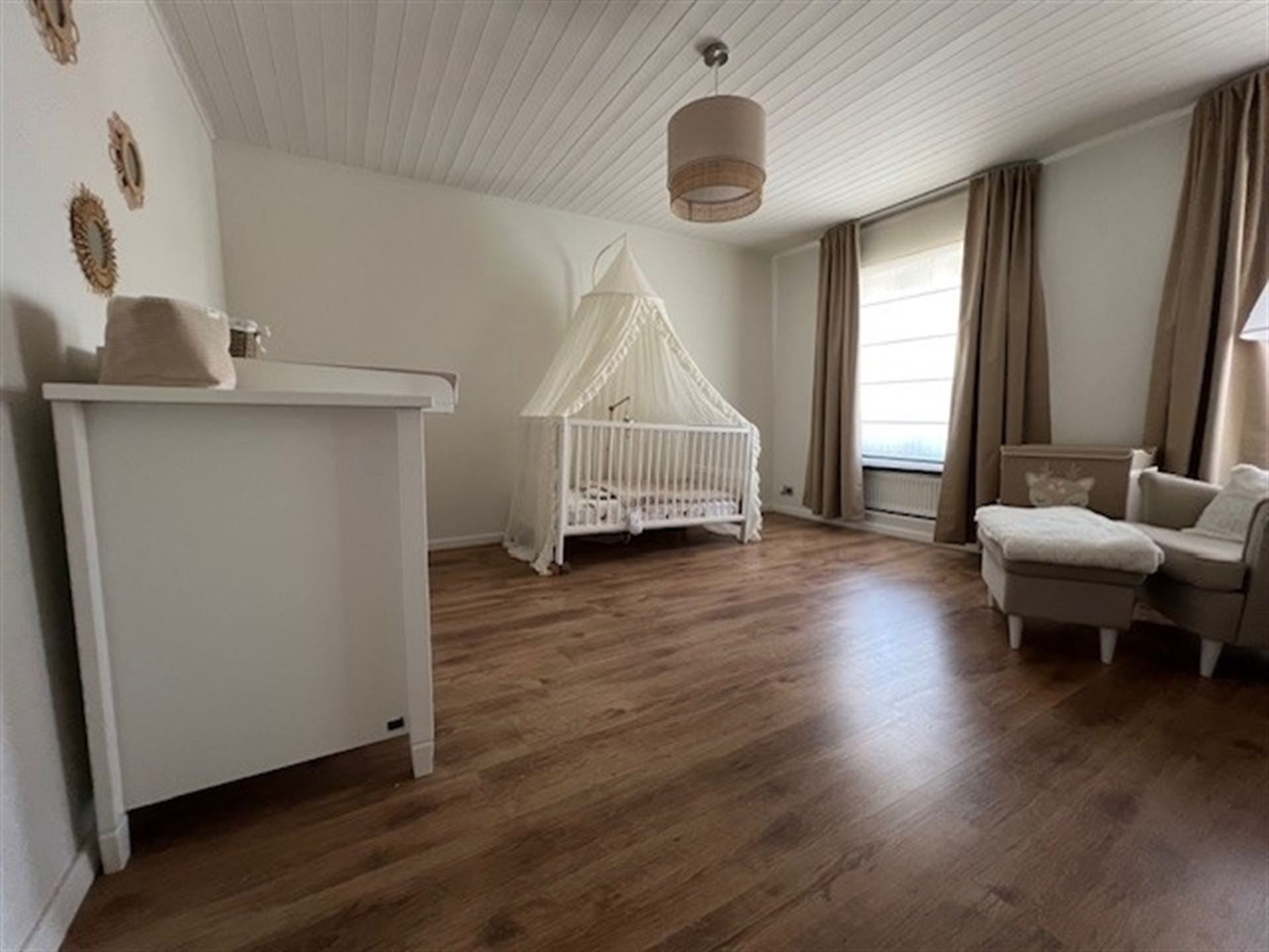 Karaktervolle woning voorzien van alle comfort! foto 16
