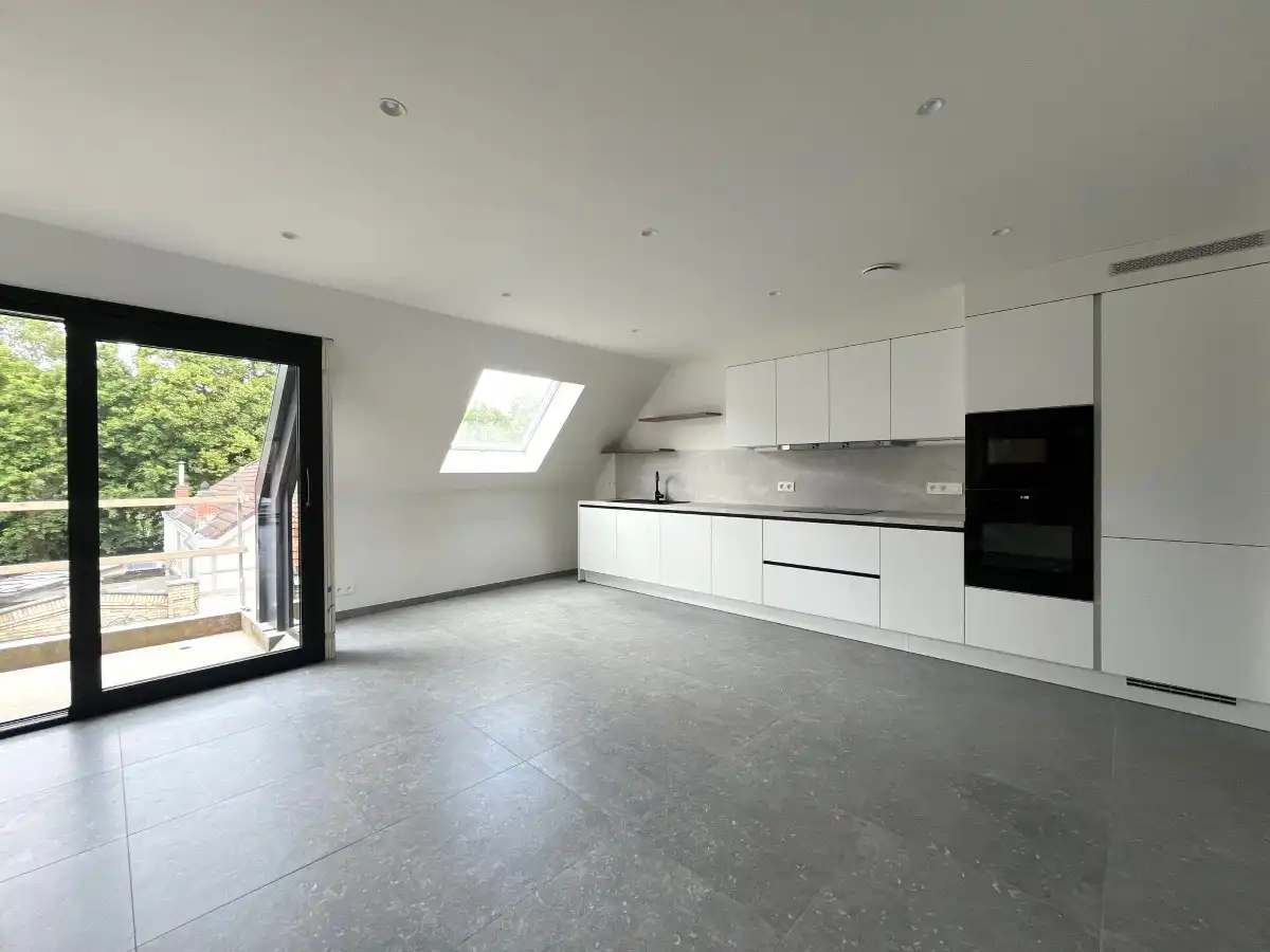 Dadizele - Ruime duplex met terras, tuin en staanplaats in het centrum foto 4
