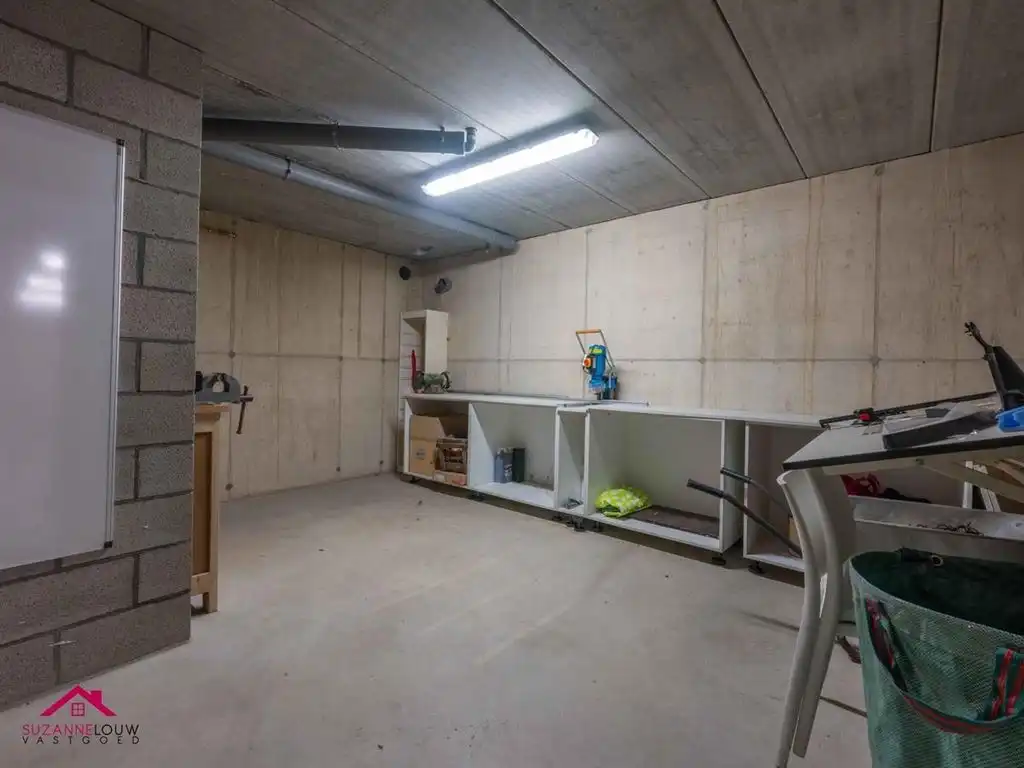 Vrijstaande woning in hedendaagse stijl foto 44