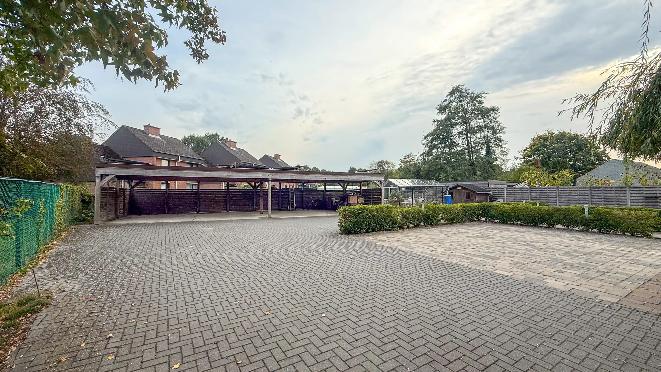 Veelzijdig investeringspand met 10 kamers, lift en kelder! foto 115