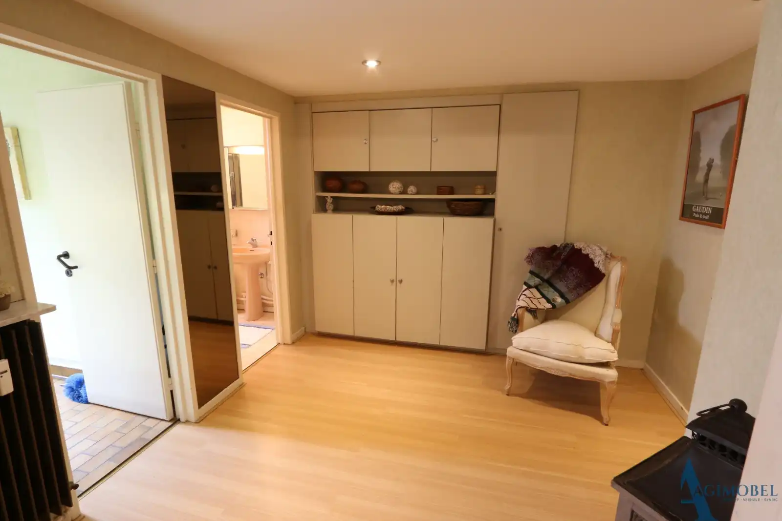 Ruime studio met slaaphoek en zonnig terras te Knokke foto 3