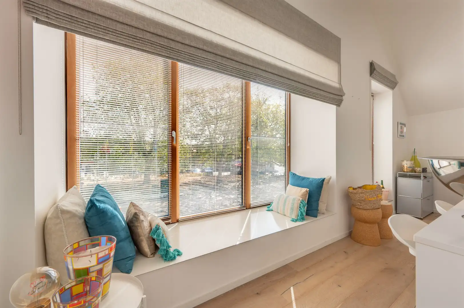 Recente woning aan het karaktervolle Oosthoekplein. foto 10