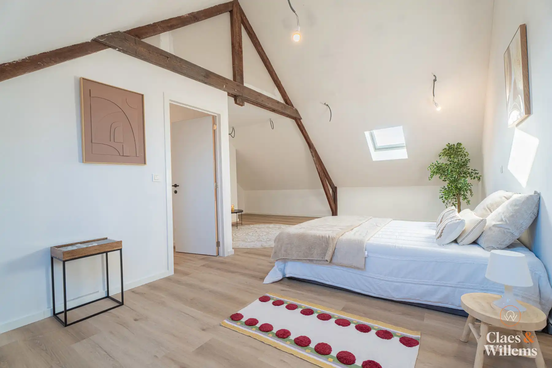 Ruime halfopen bebouwing met 3 slaapkamers en 2 badkamers foto 31