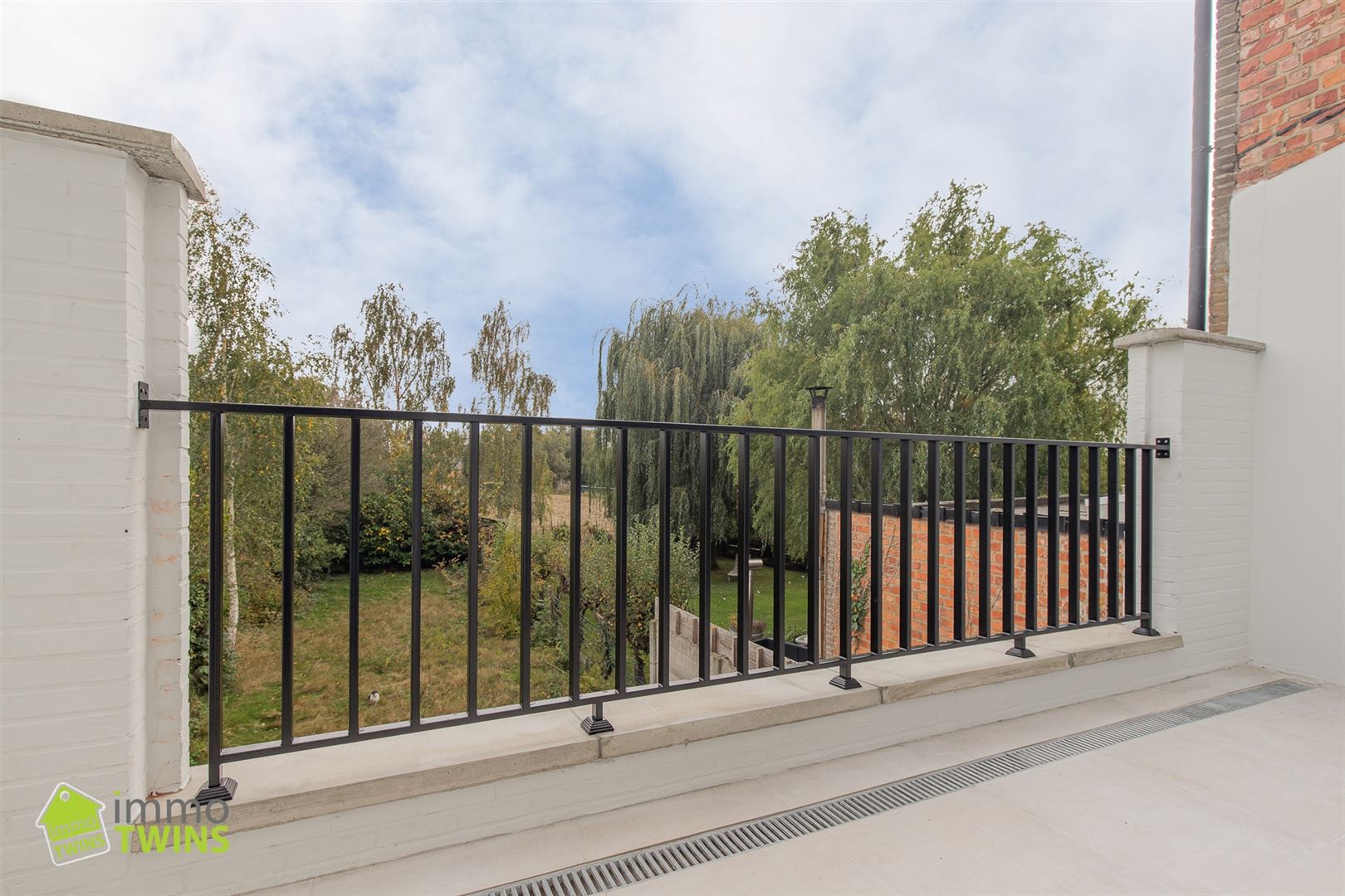 Ruime gerenoveerde bel-etagewoning te Oudegem foto 26