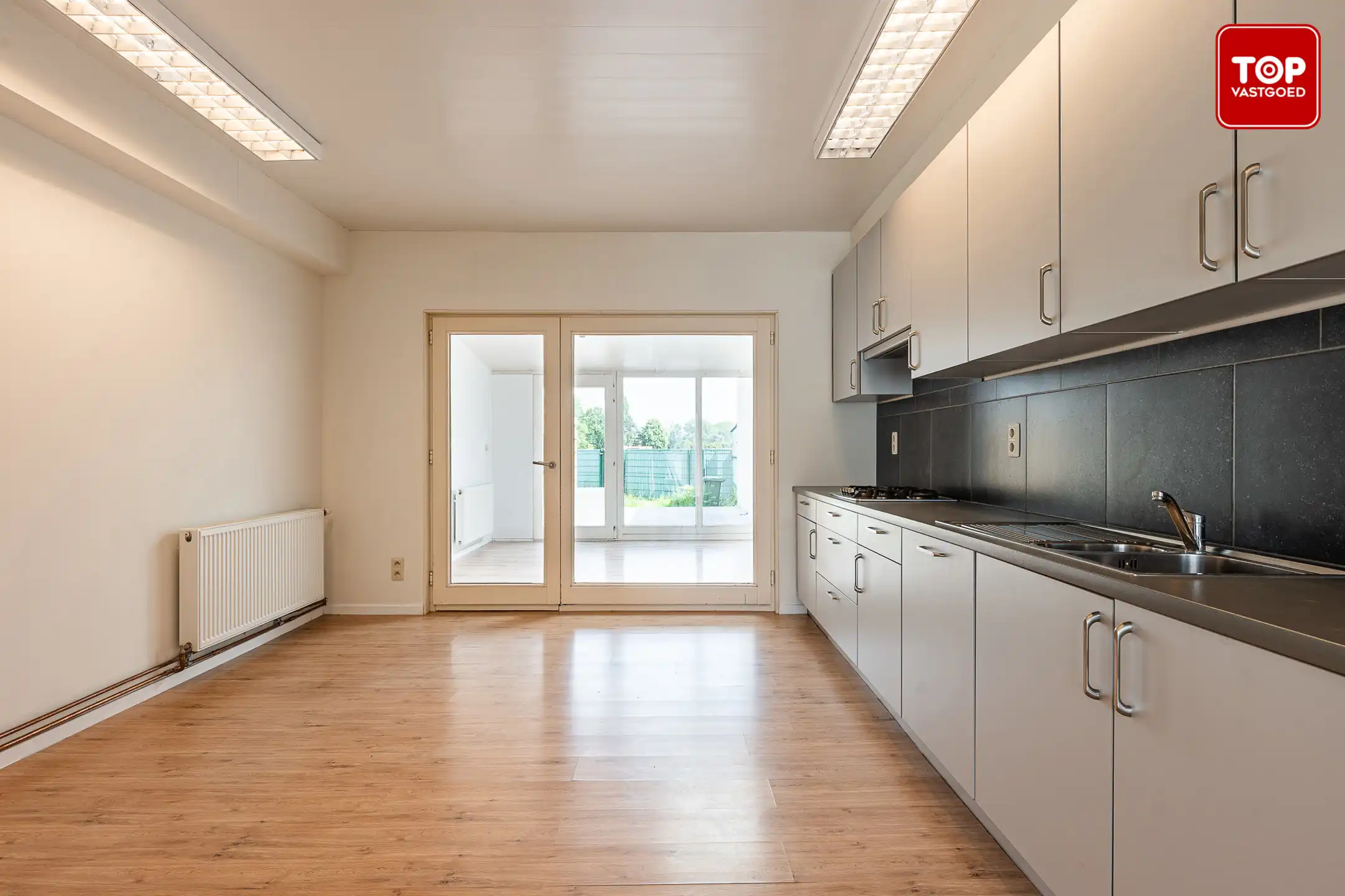 Instapklare woning met 3 slaapkamers en open zicht op de velden foto 4