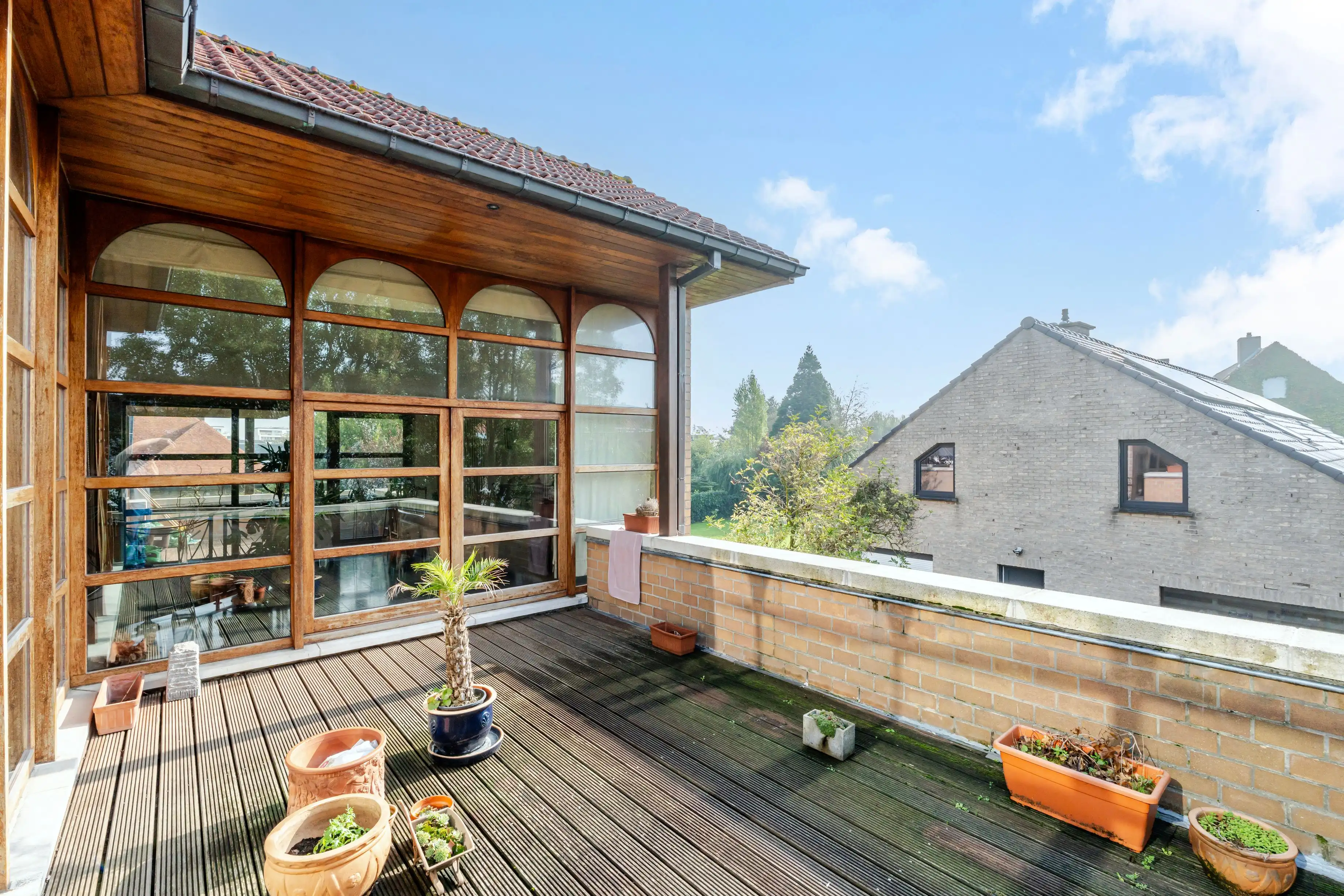 RUIME VILLA MET 340 M² BEW. OPP. AAN WOONPLEZIER, 3 ZONNETERRASSEN EN VOLLEDIG PRIVATE TUIN te Oostende ! foto 25