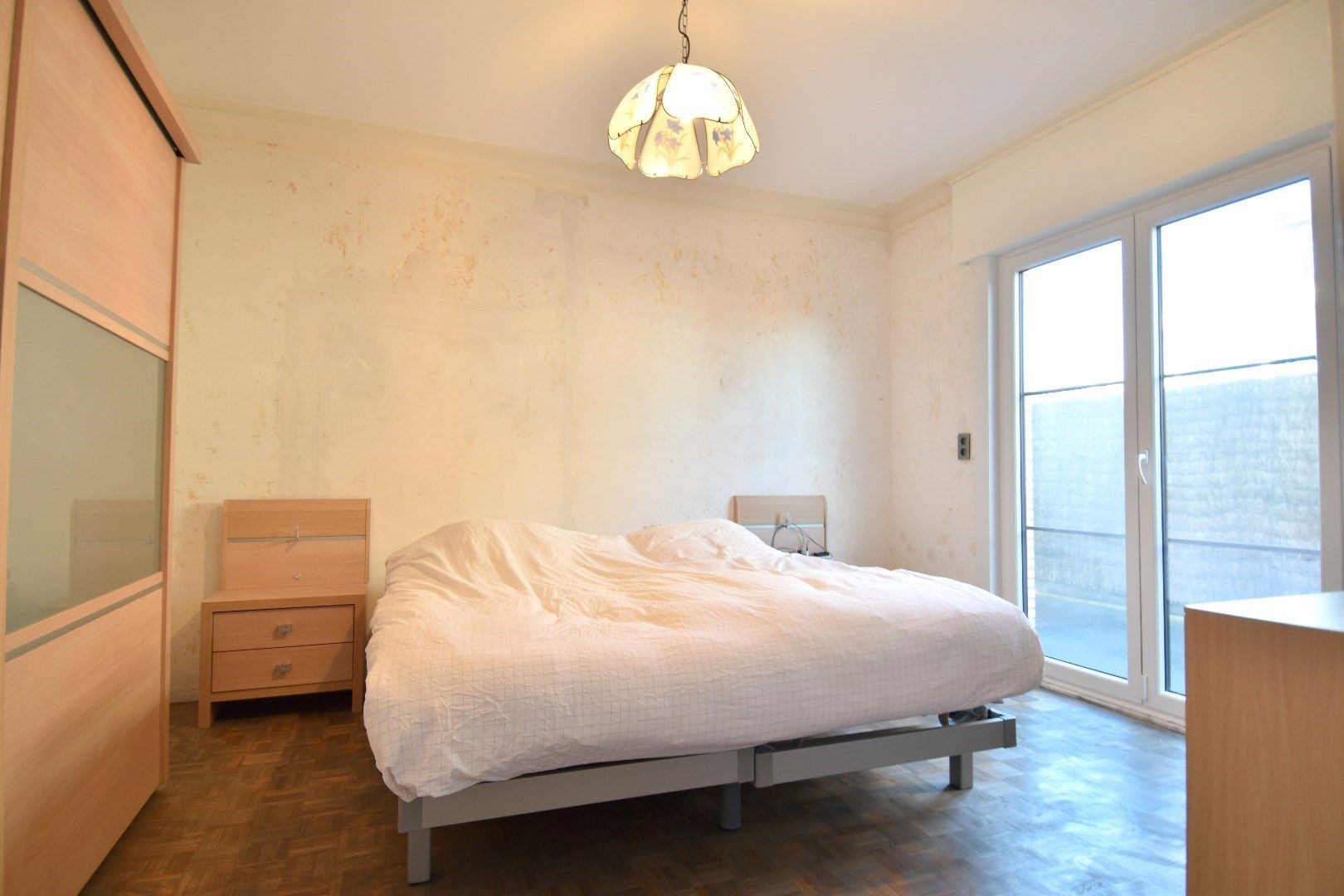 Ruime villa met 6 slaapkamers, mooi stukje tuin én residentiële ligging te Bavikhove foto 12