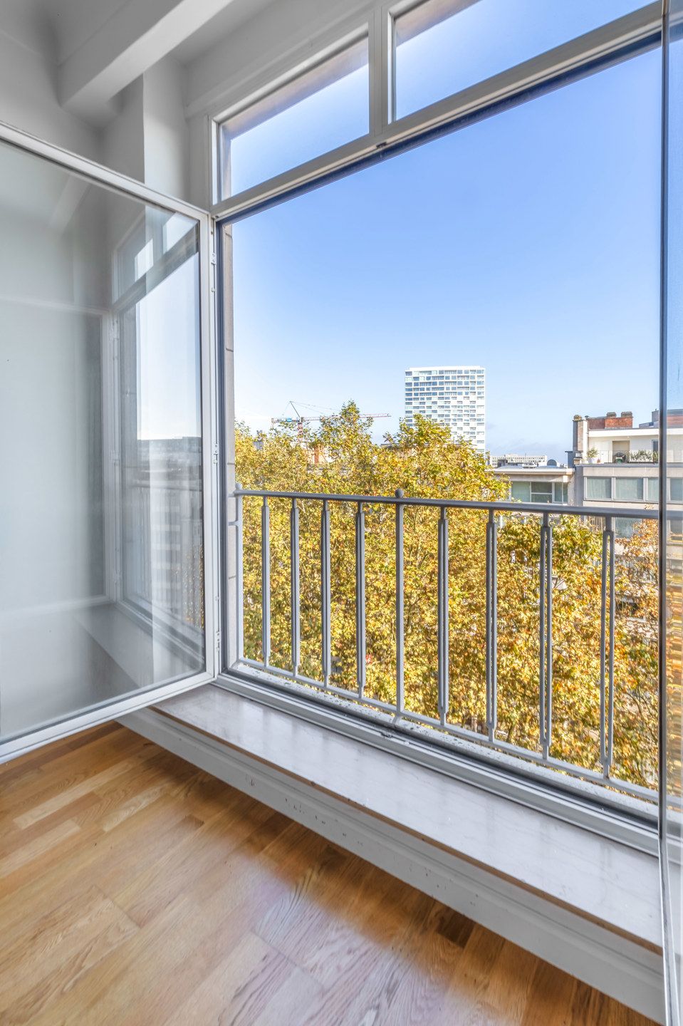 Riant licht appartement vlakbij Stadspark en centrum foto 8