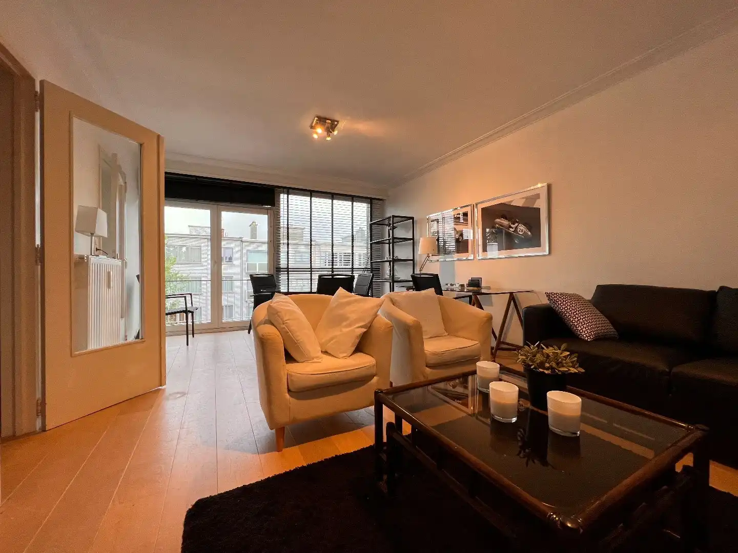 Gemeubeld 2 slpk appartement op toplocatie! foto 2