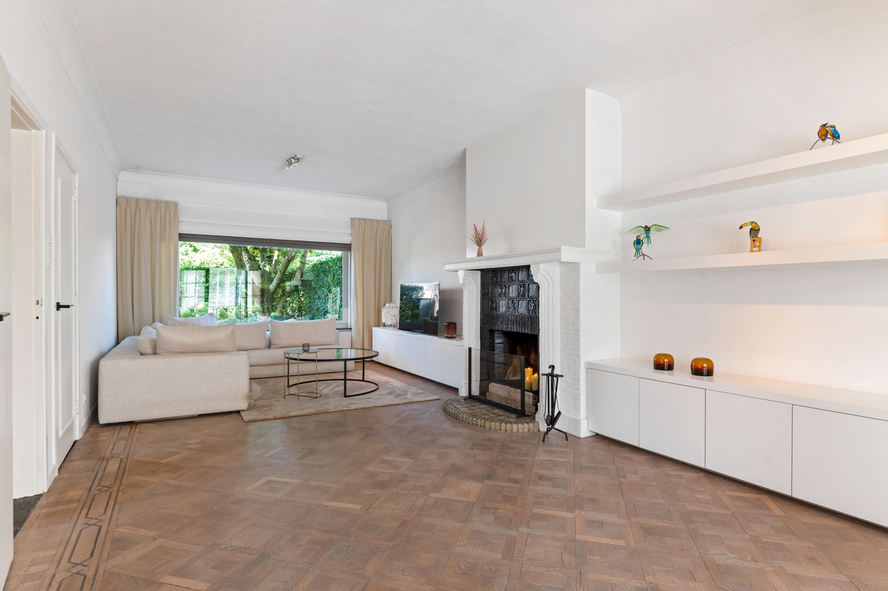 Hedendaags gerenoveerde woning vlakbij het centrum. foto 5